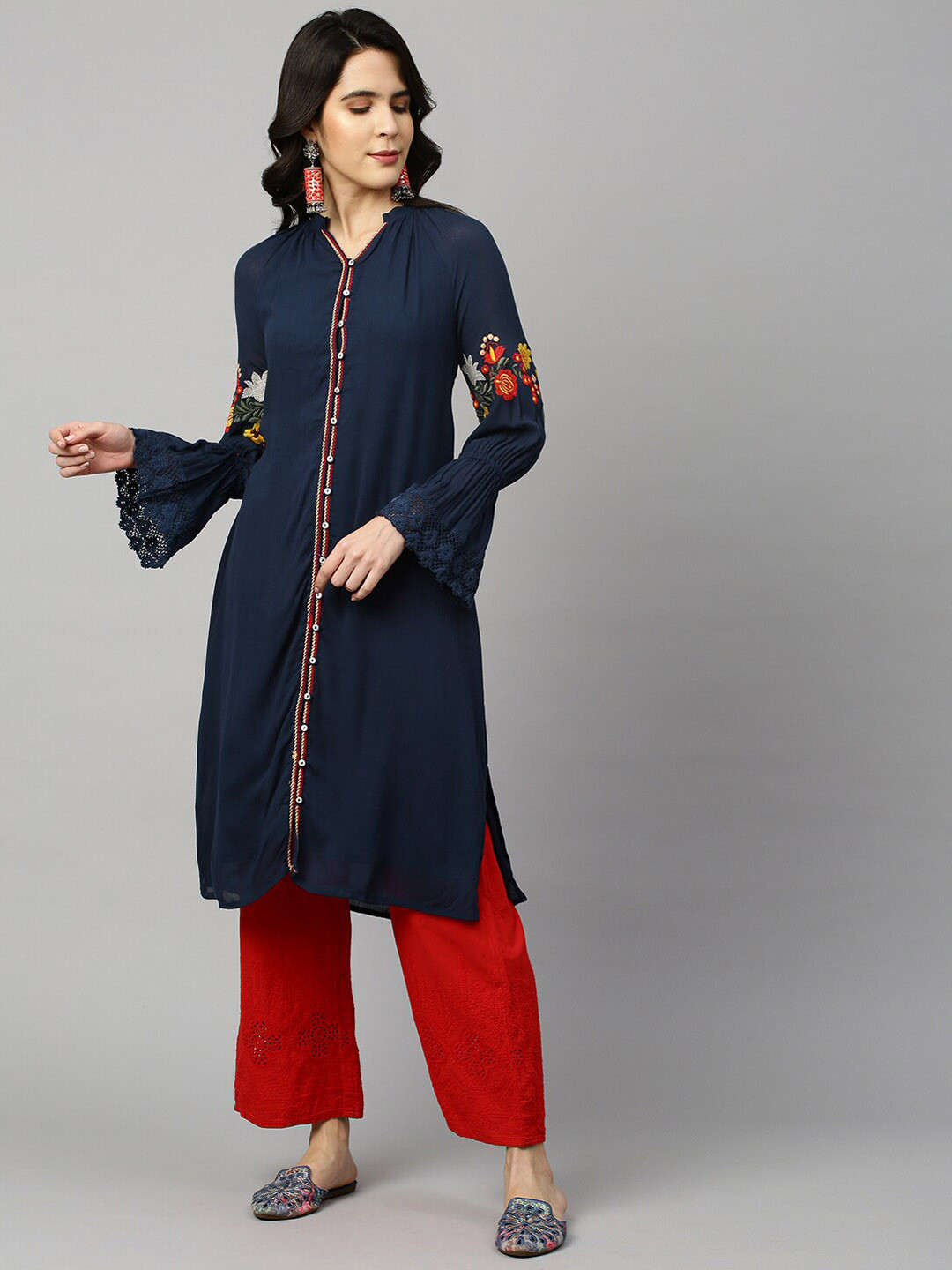 

FASHOR Women Navy Blue Bell Sleeves Thread Work Straight Kurta