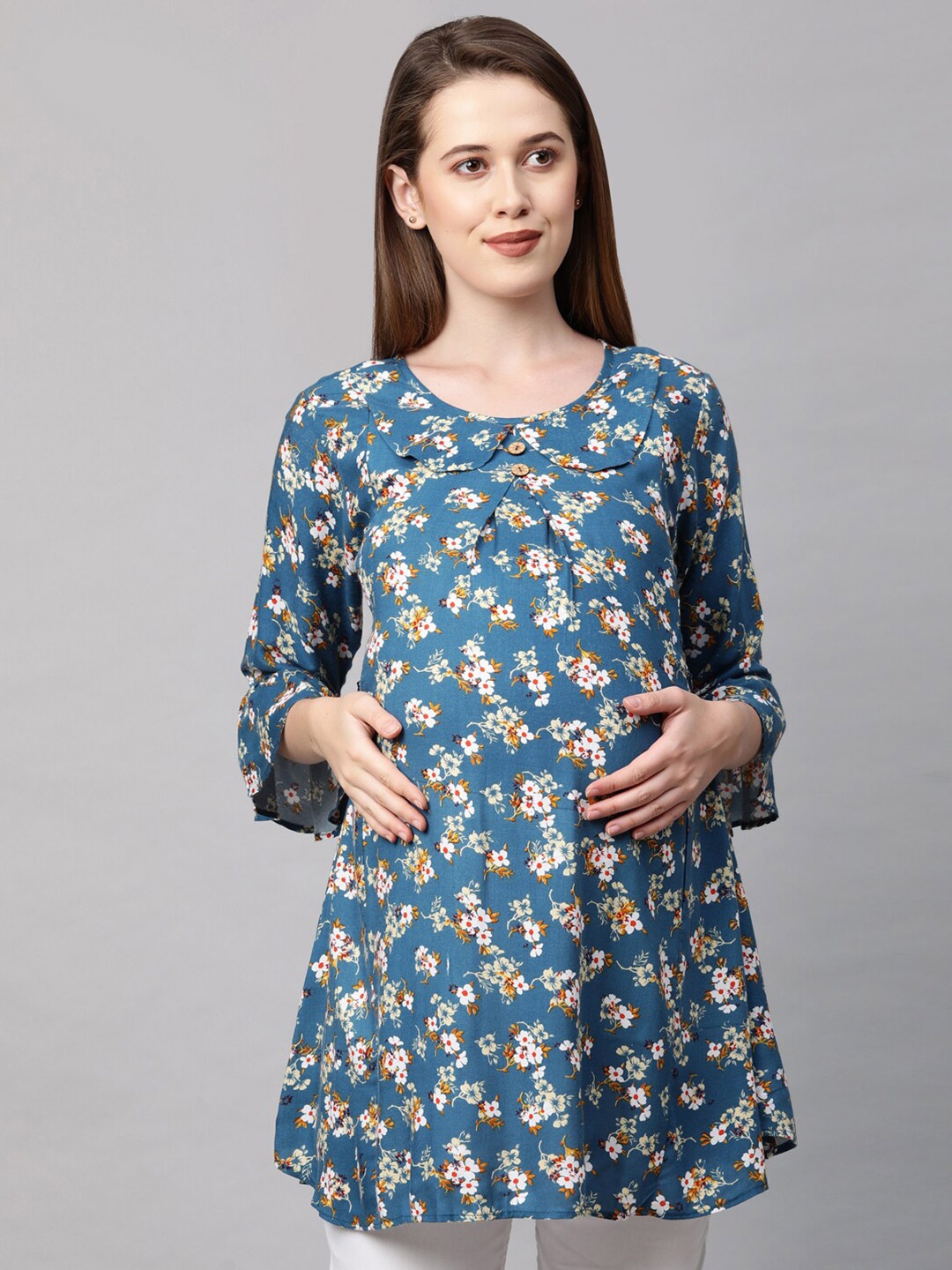 

MomToBe Women Blue Floral Printed Nursing Sustainable Top