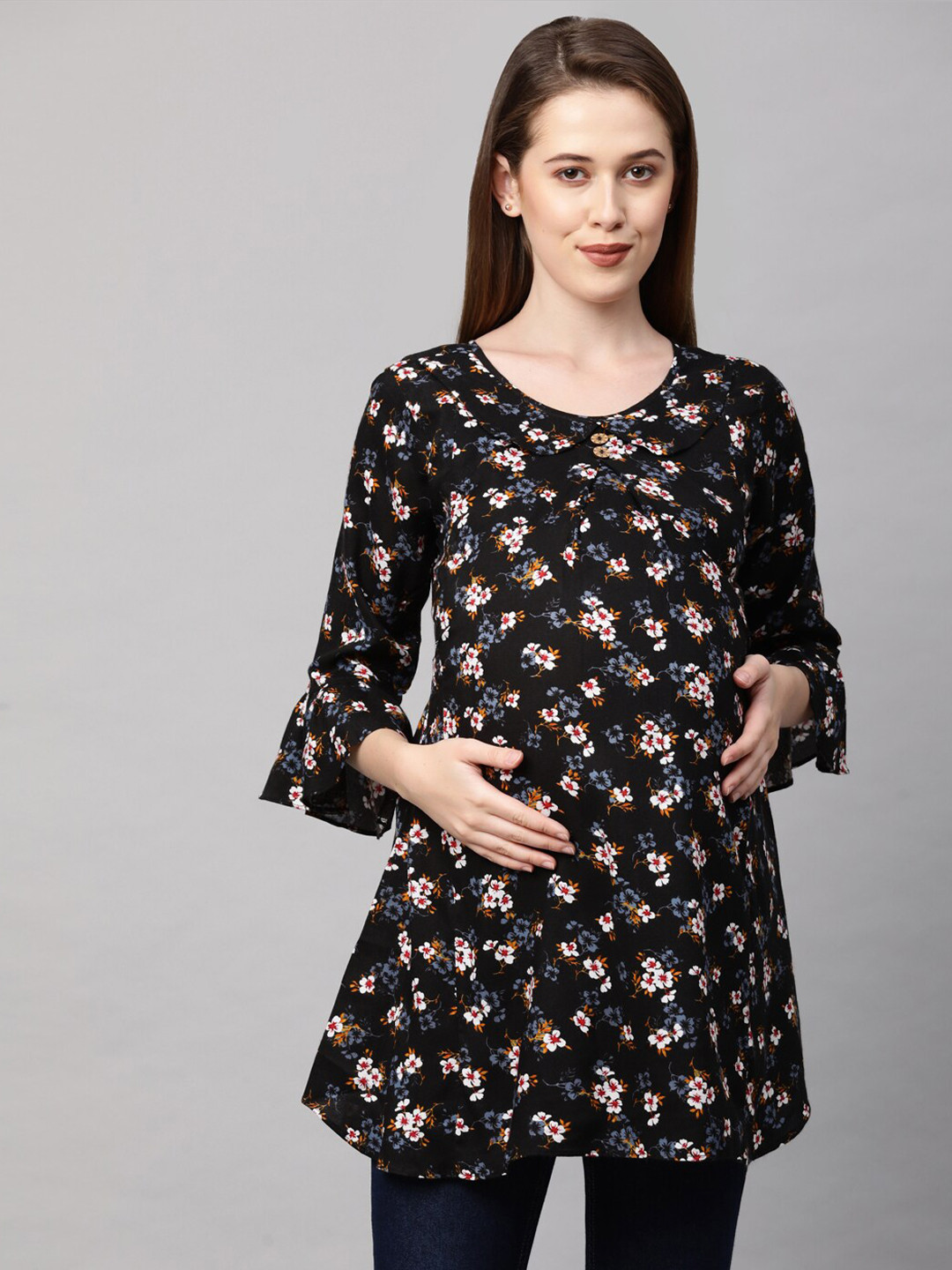 

MomToBe Women Black Floral Printed Nursing Sustainable Top