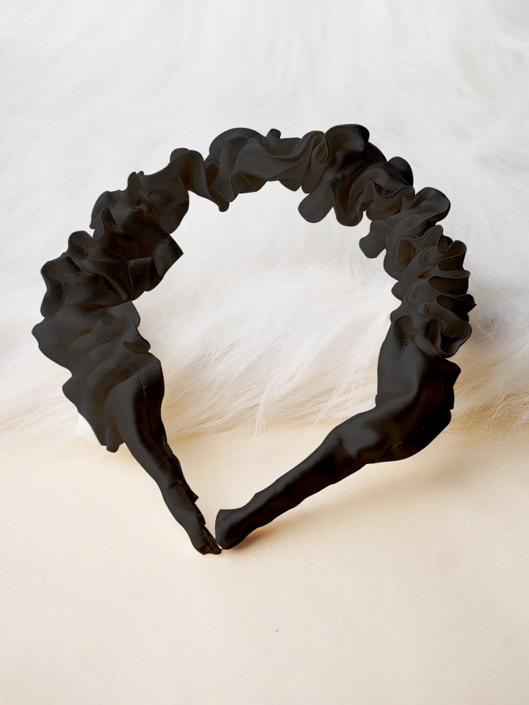 

Ferosh Women Solid Black Hairband