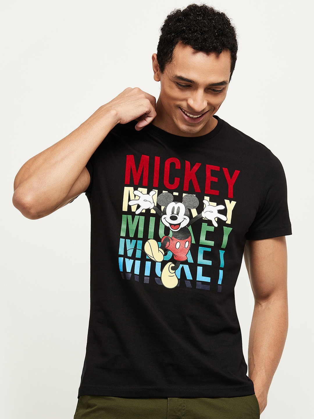 

max Men Black Mickey Mouse Printed Pure Cotton T-shirt