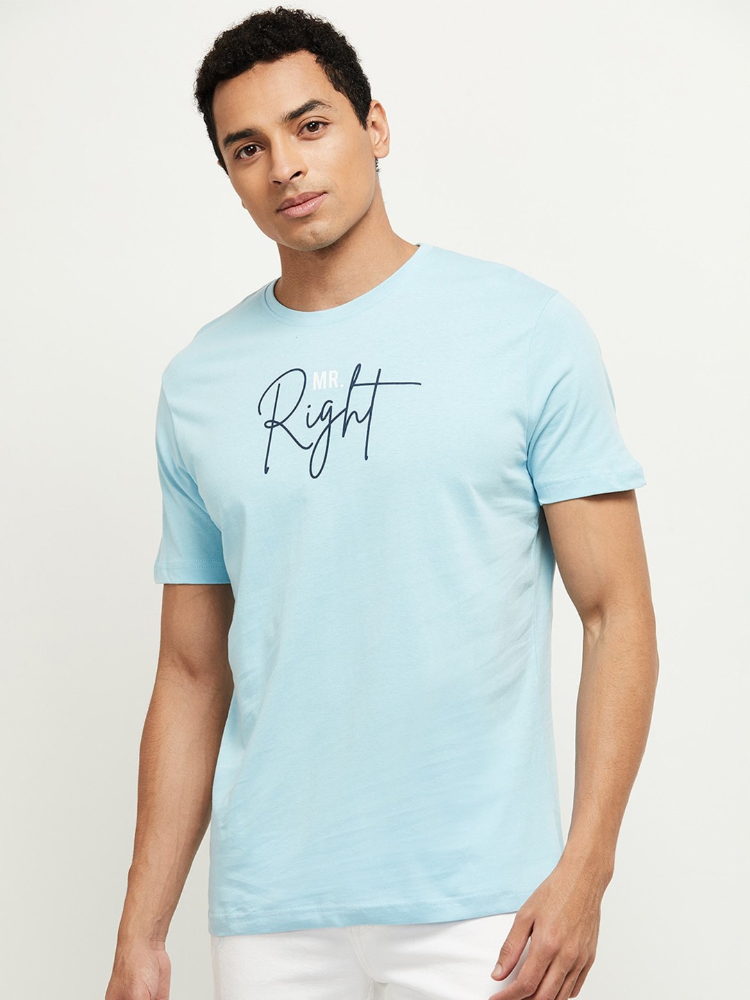 

max Men Blue Typography Printed Pure Cotton T-shirt
