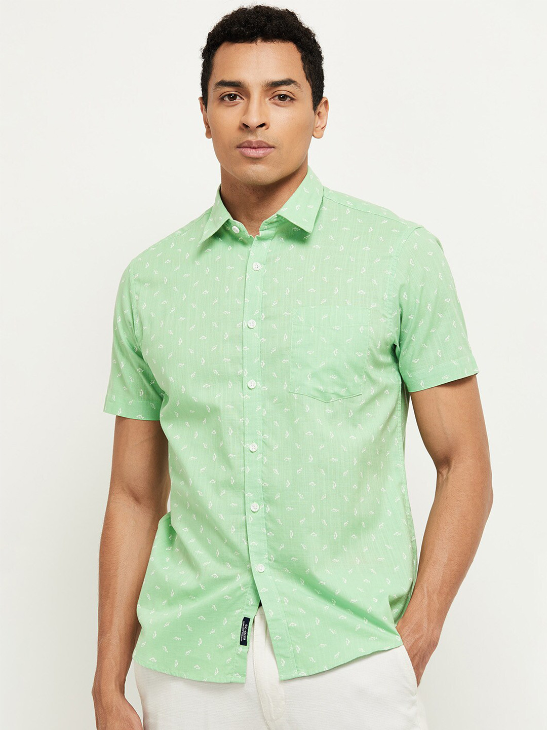 

max Men Green Printed Regular Fit Pure Cotton Casual Shirt