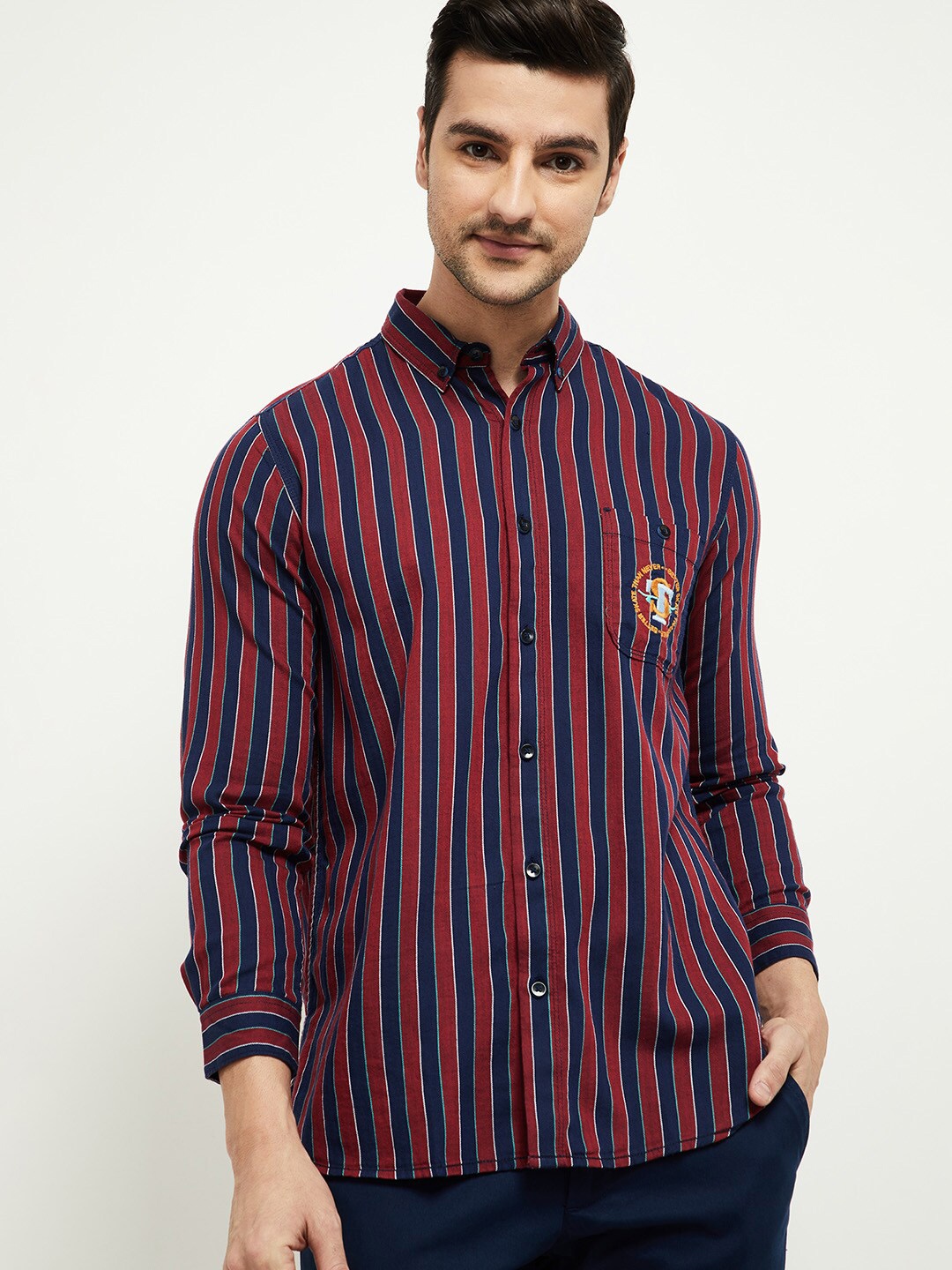 

max Men Red & Blue Striped Casual Shirt
