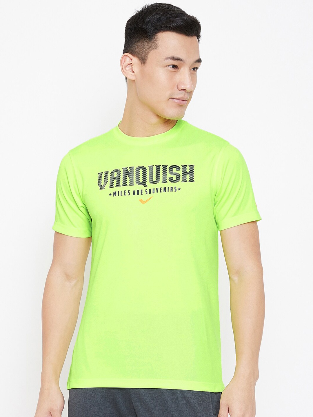 

Yuuki Men Fluorescent Green Typography Printed T-shirt