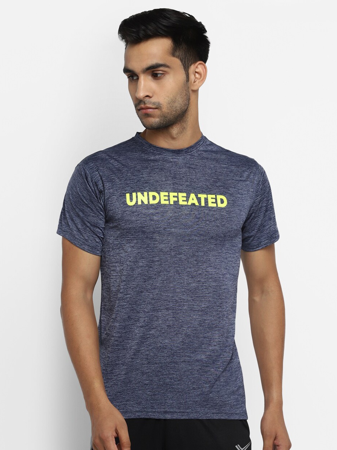 

Yuuki Men Navy Blue Melange Effect Typography Printed T-shirt