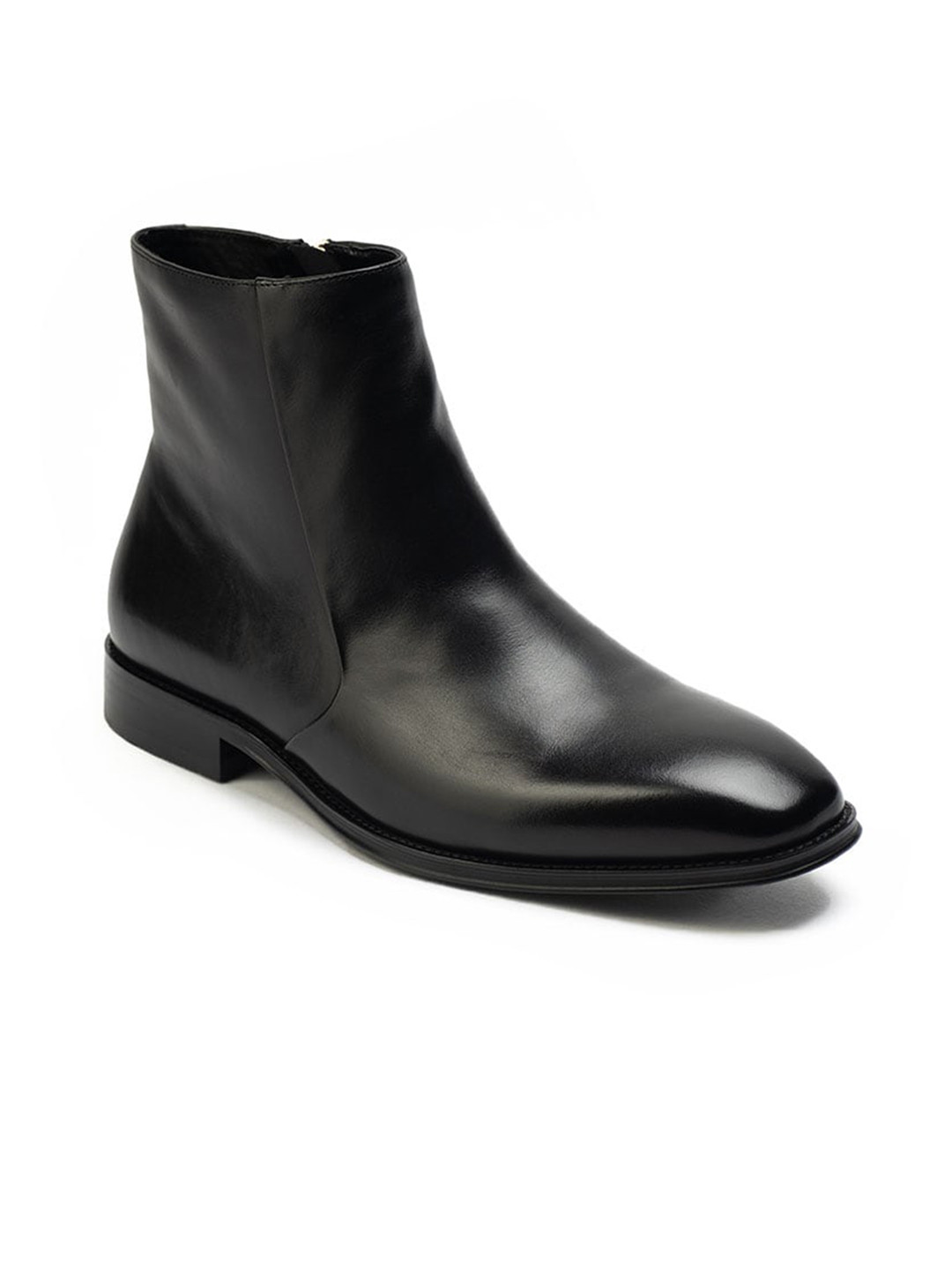 

Heel & Buckle London Men Black Solid Chelsea Boots