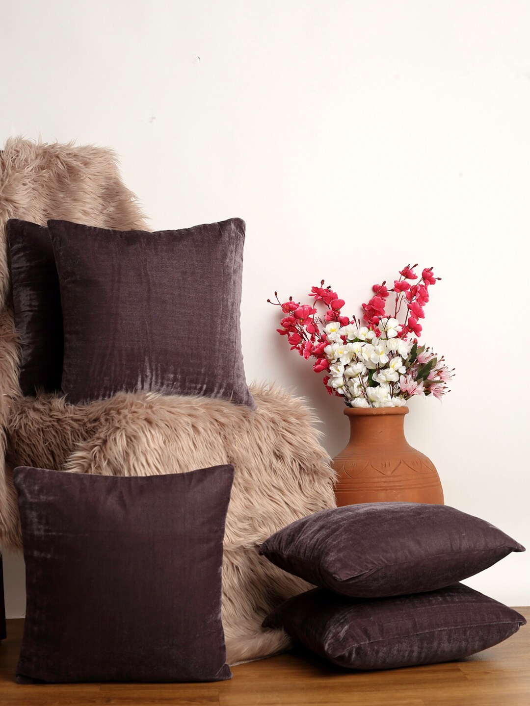 

Alina decor Set of 5 Brown Velvet Square Cushion Covers