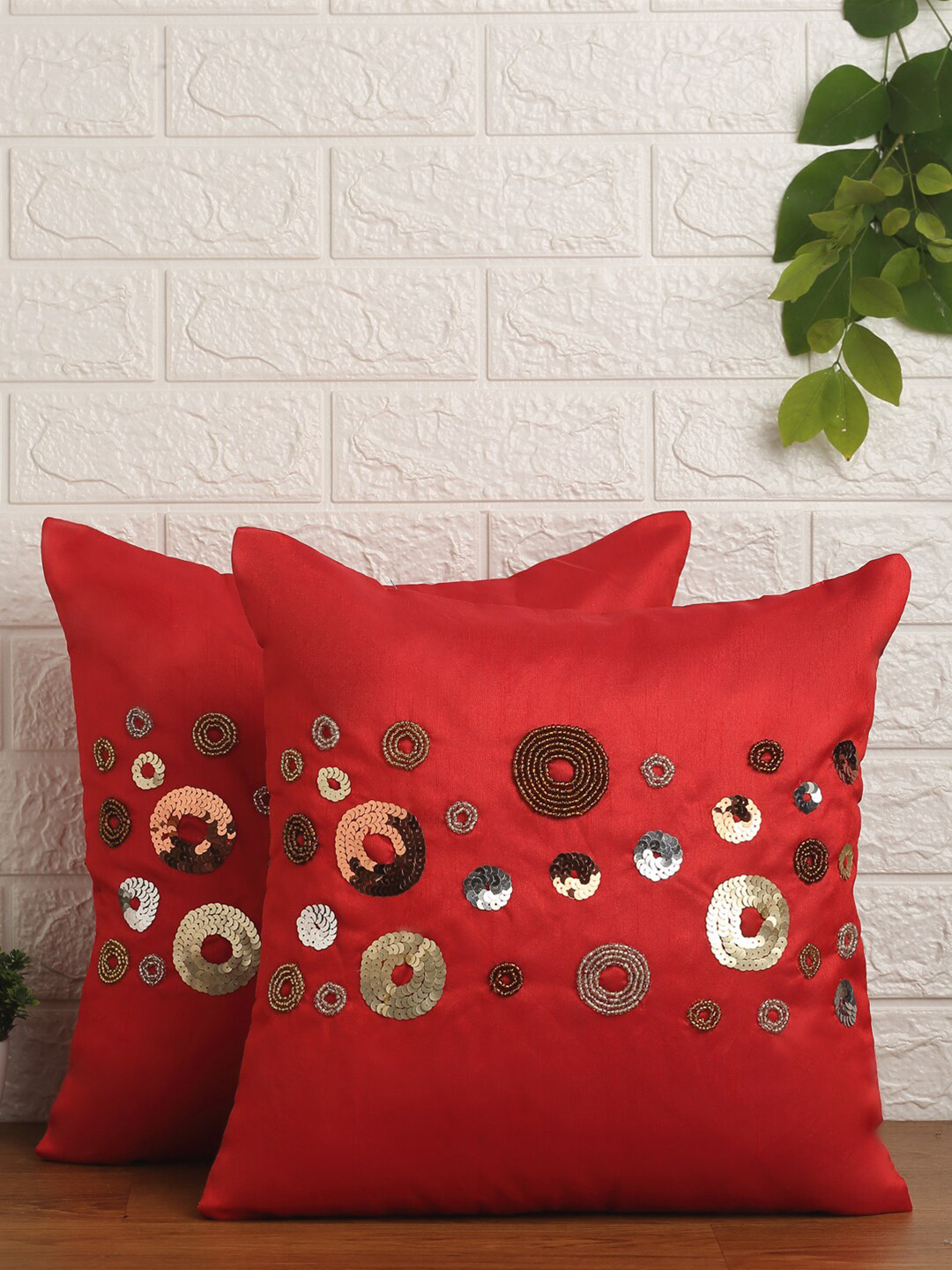 

Alina decor Red & Silver-Toned Set of 2 Embroidered Square Cushion Covers