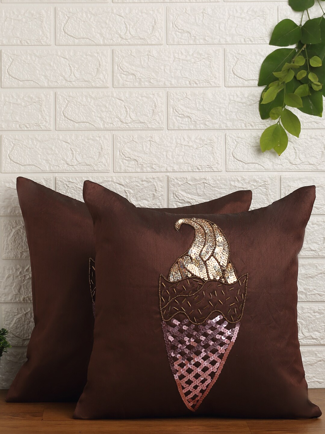 

Alina decor Brown & Gold-Toned Set of 2 Embroidered Square Cushion Covers
