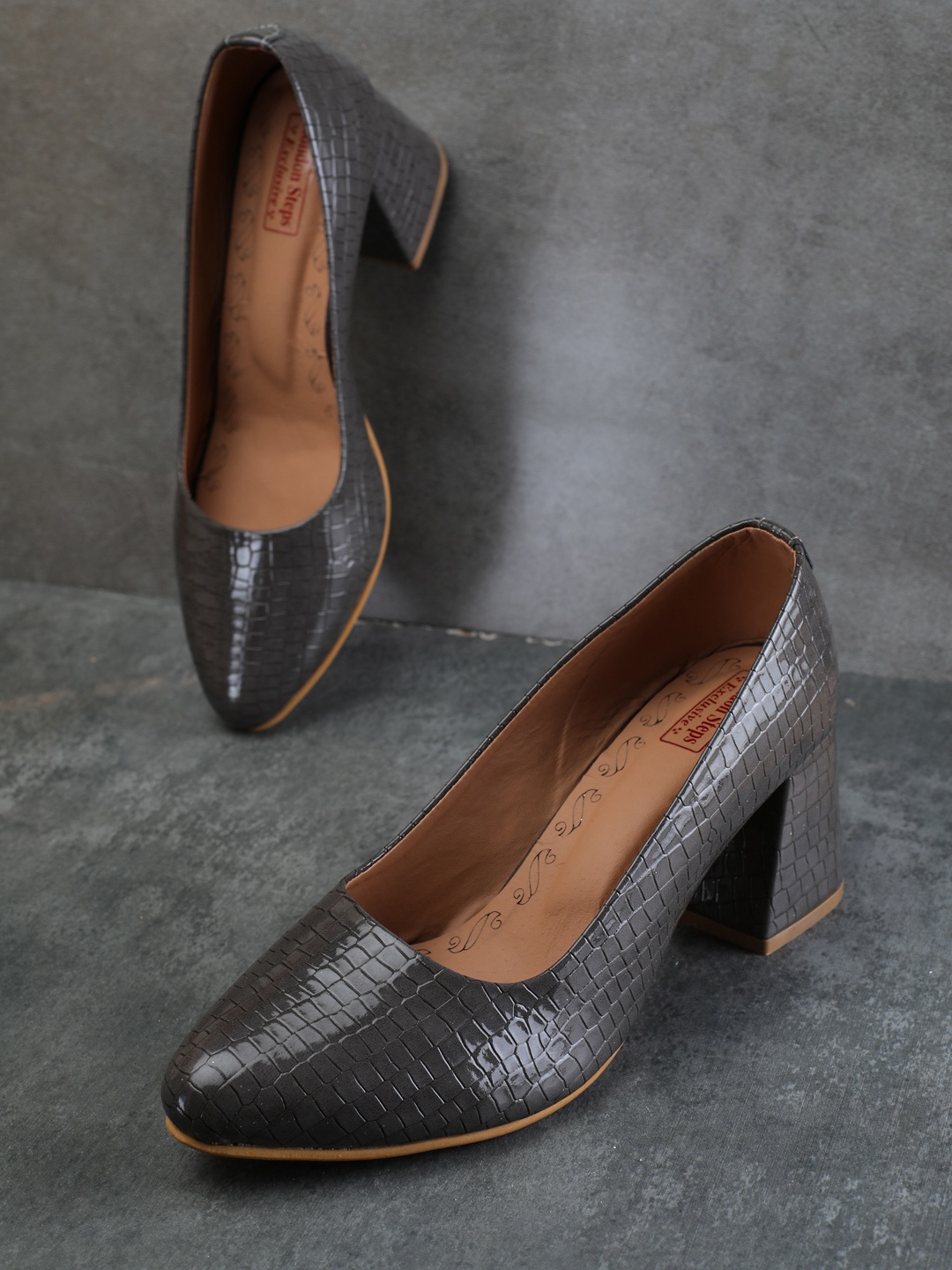 

LONDON STEPS Grey Textured Block Heeled Pumps