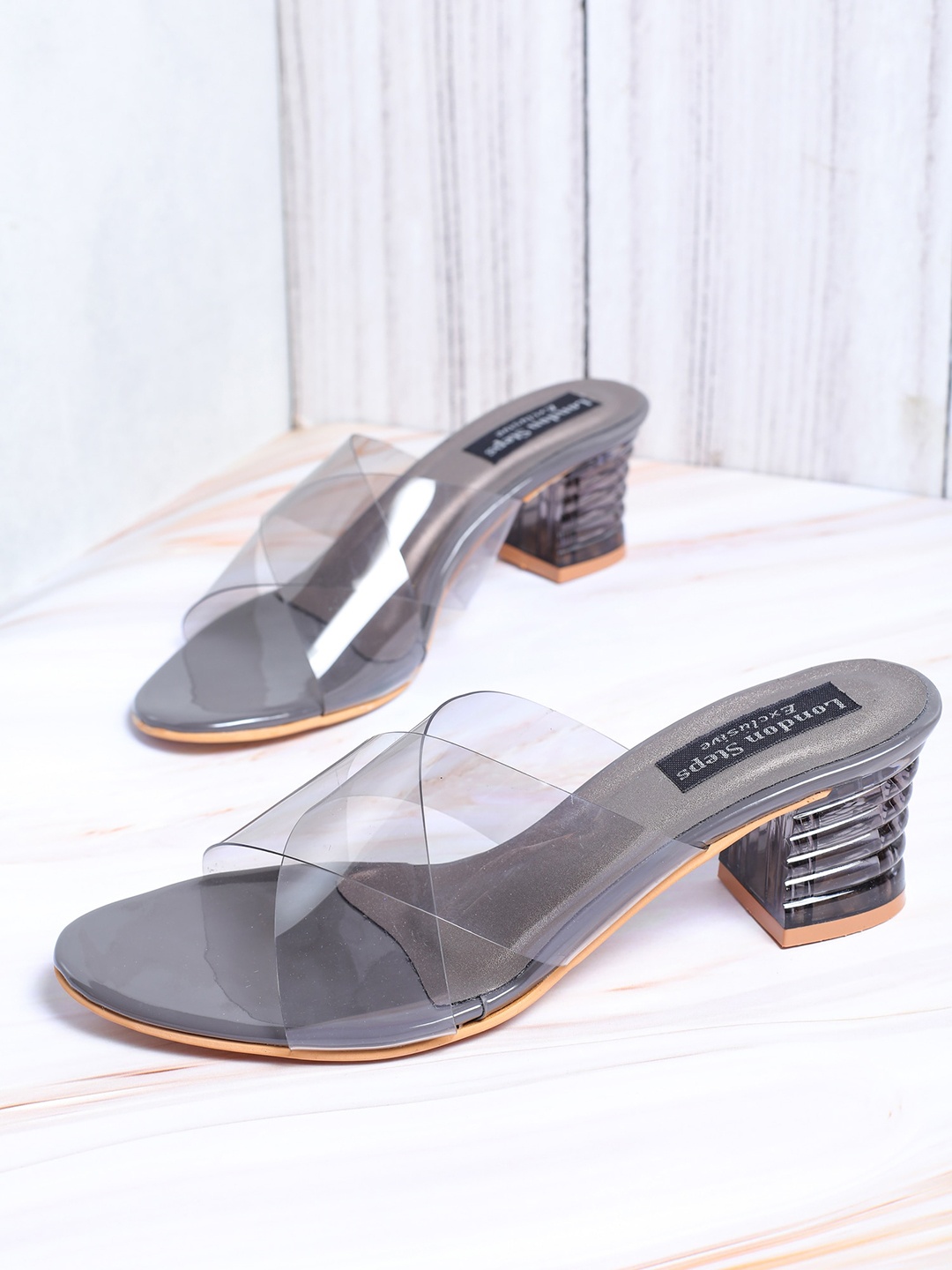 

LONDON STEPS Grey Striped Block Mules