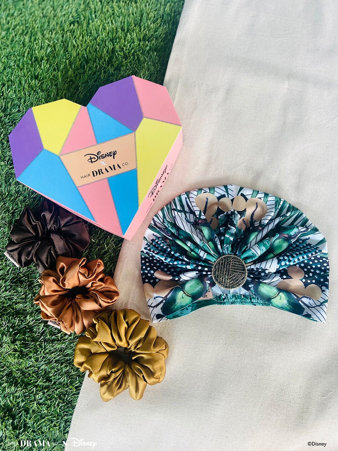 

HAIR DRAMA COMPANY Women Pack of 4 Green Disney Embellished Scrunchie & Turban