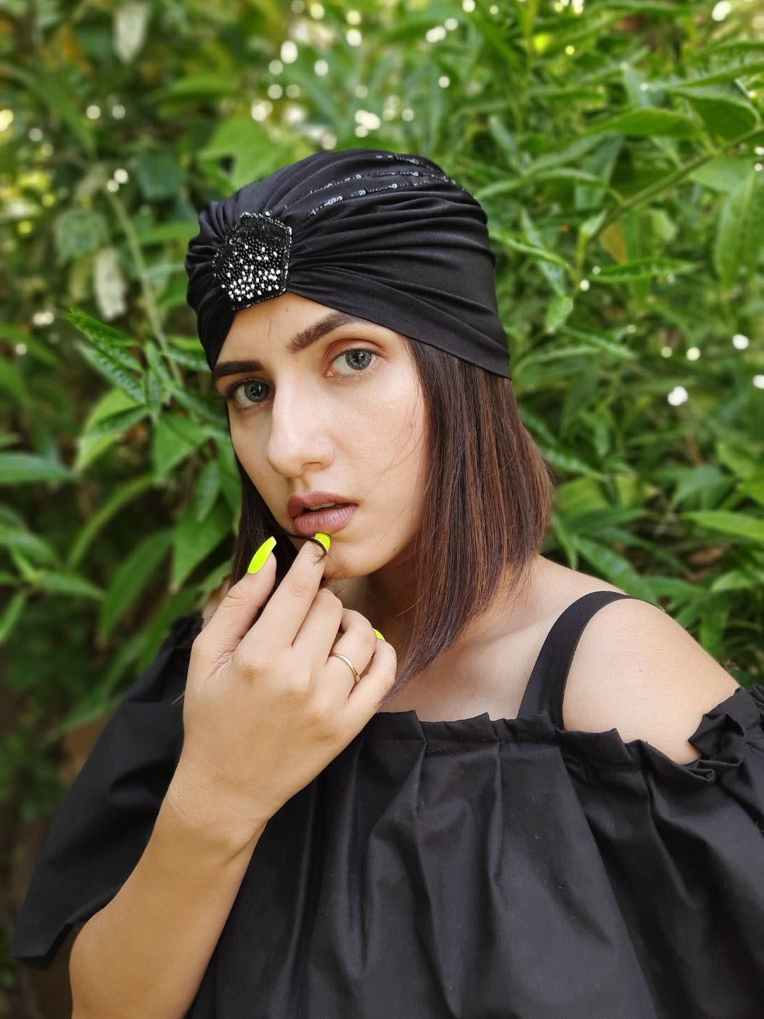

HAIR DRAMA CO. Women Black Embellished Hair Accessory