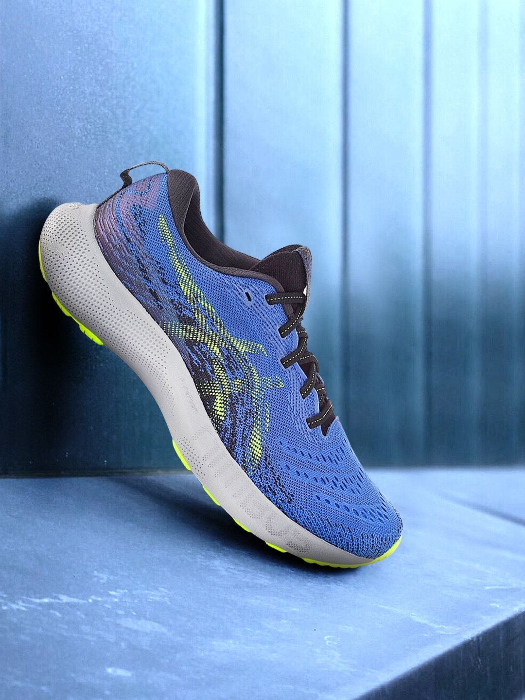 

ASICS Men Blue Running Non-Marking GEL-Nimbus Lite 3 Shoes