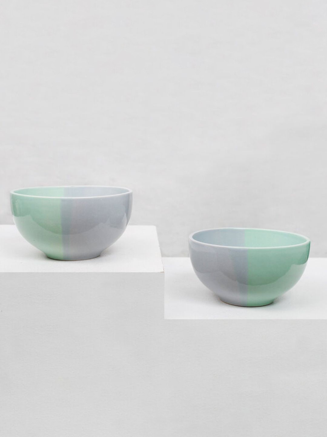 

Wonderchef Green & Grey Ceramic Glossy Bowl Set-2 Pieces