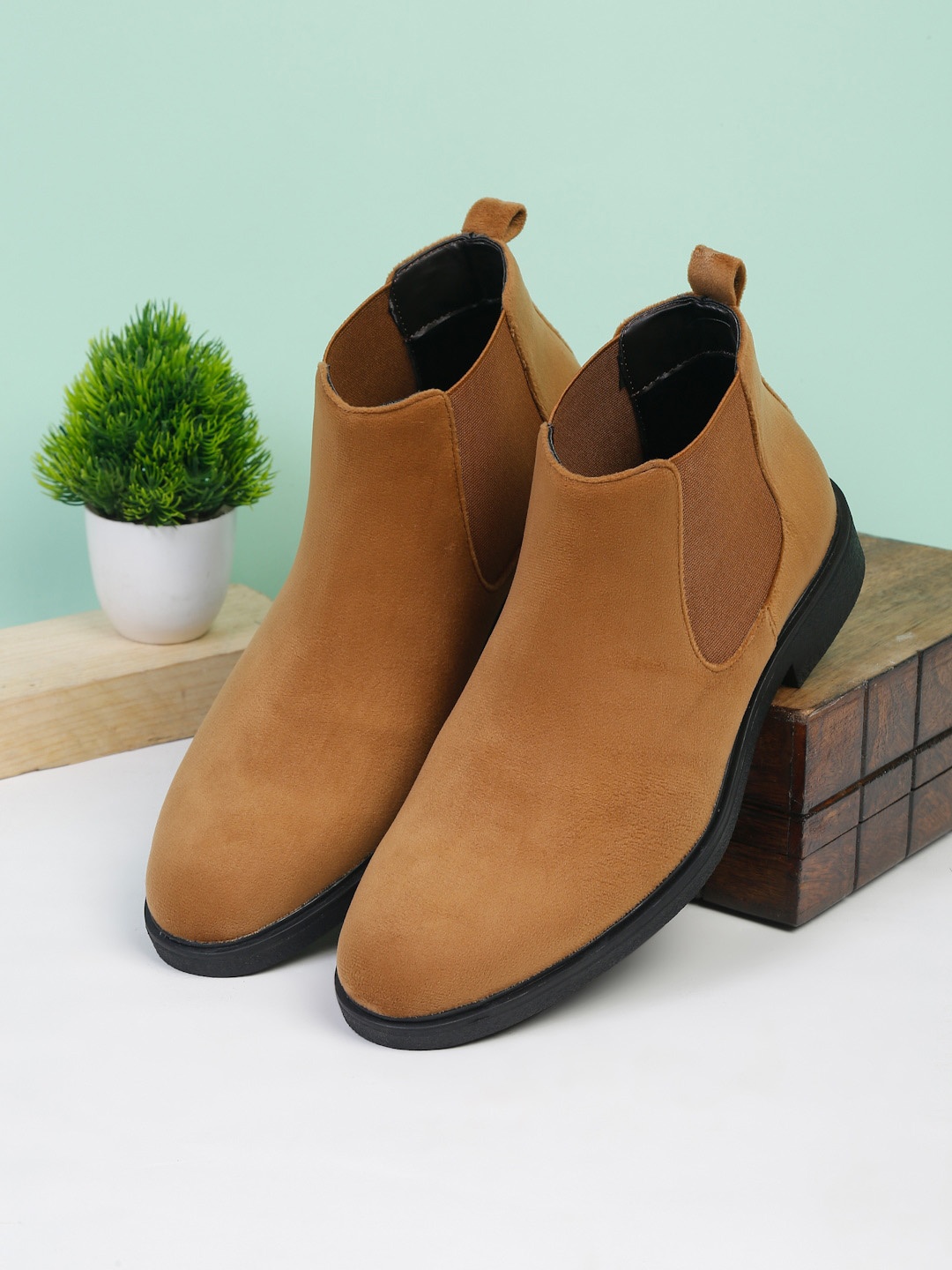 

Bruno Manetti Men Tan Suede Flat Boots