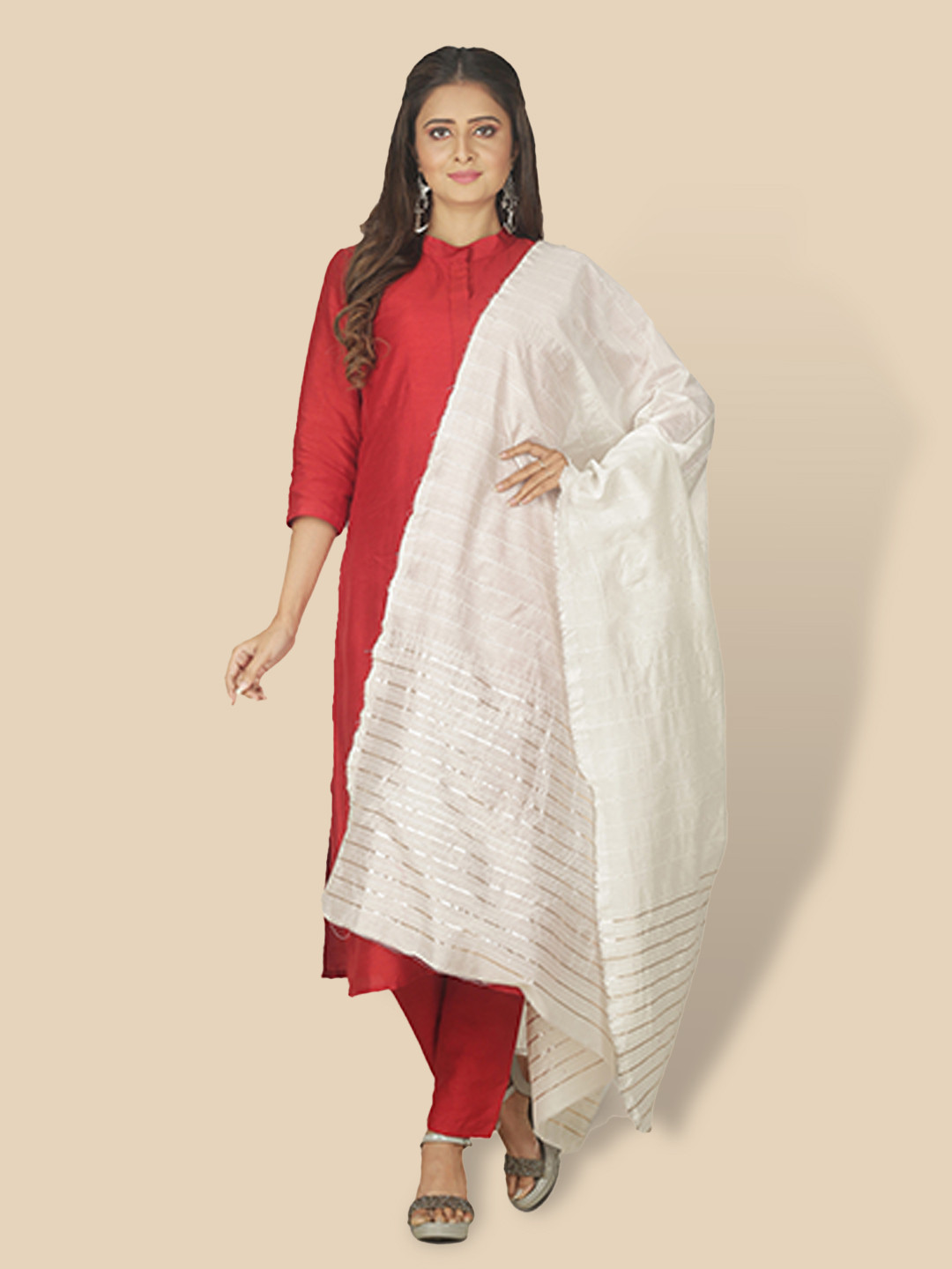 

Sanwara Woman White Woven Design