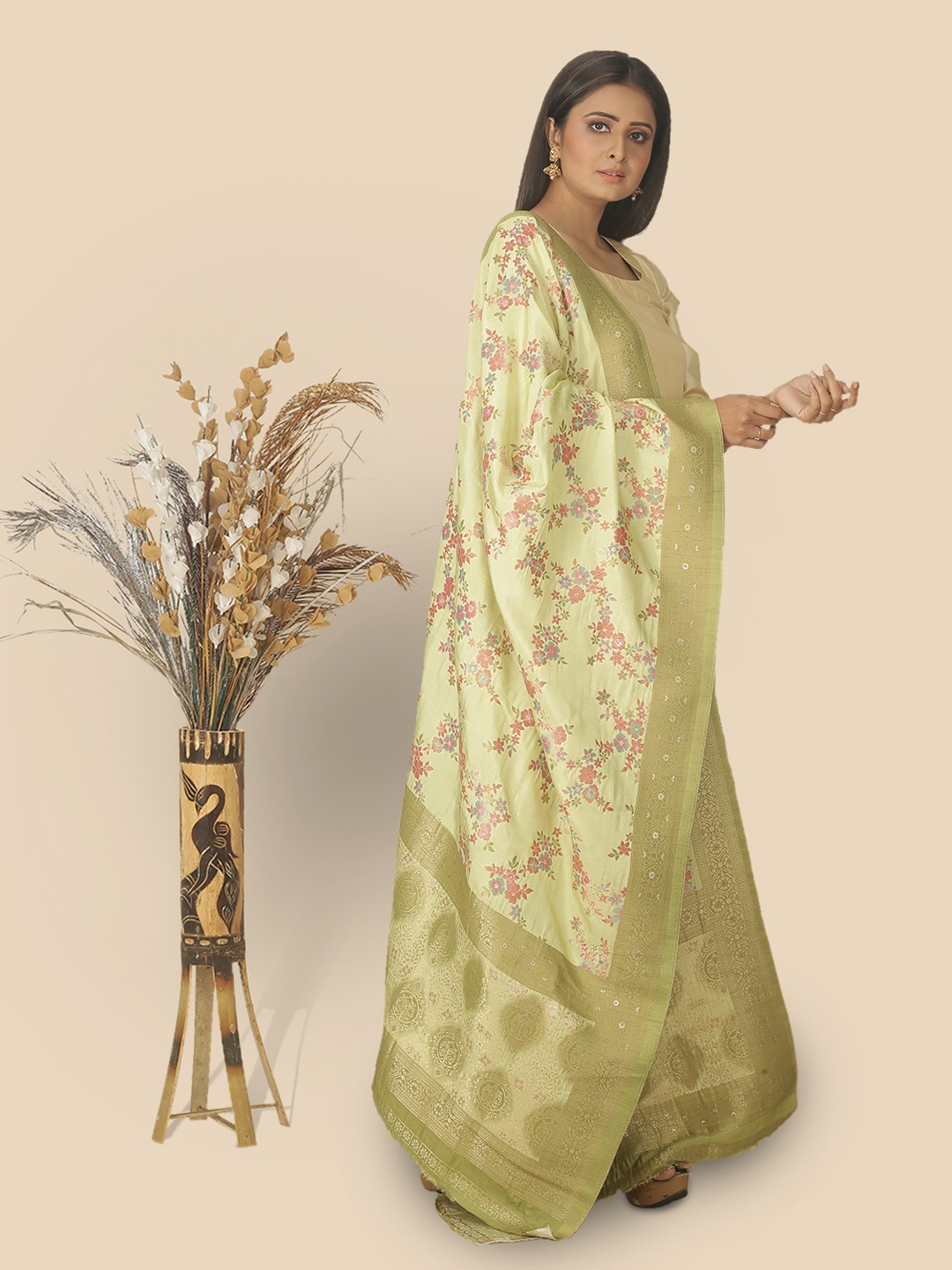 

Sanwara Green & Pink Woven Design Pure Silk Dupatta with Zari