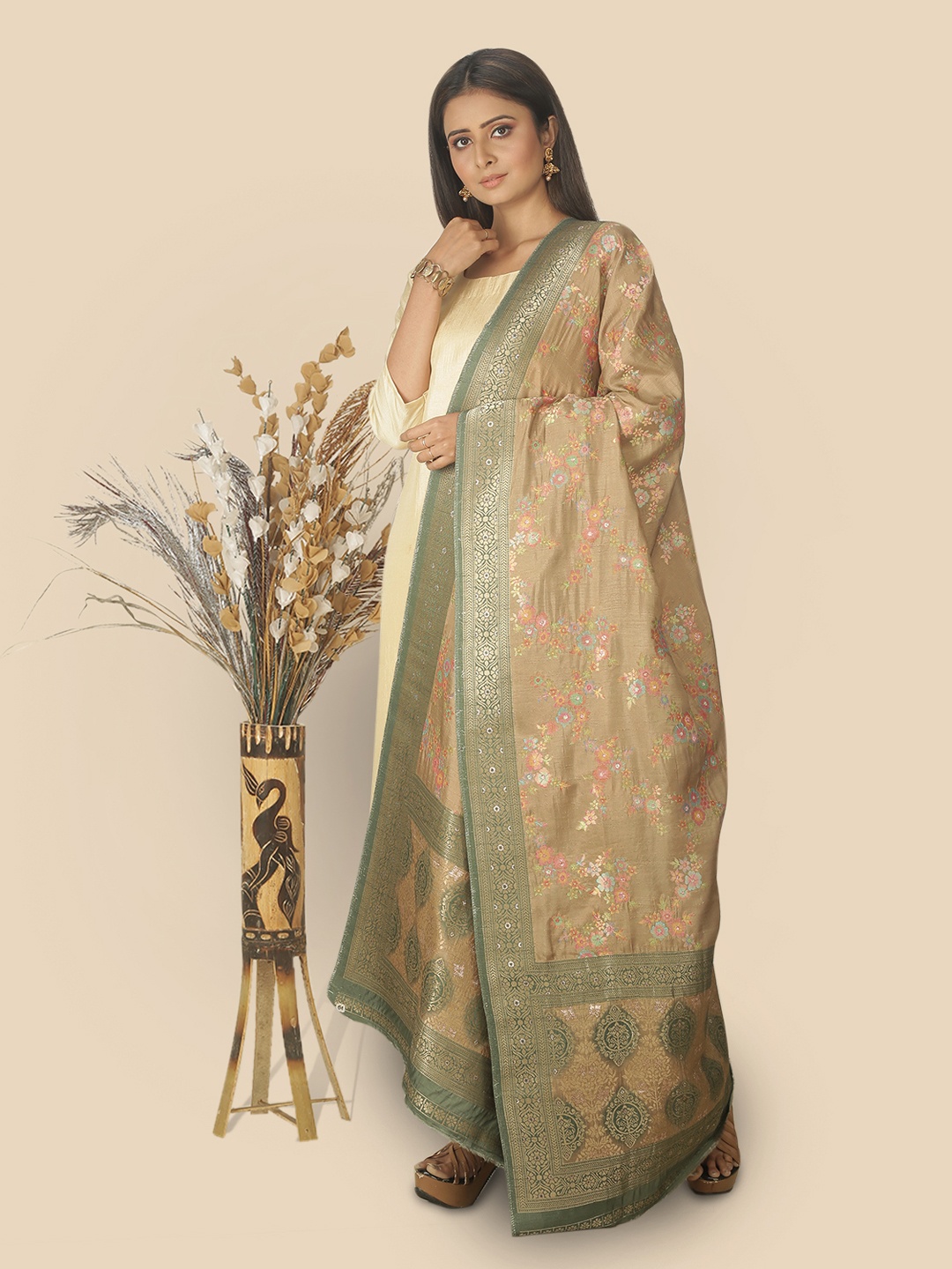 

Sanwara Green & Pink Woven Design Pure Silk Dupatta with Zari