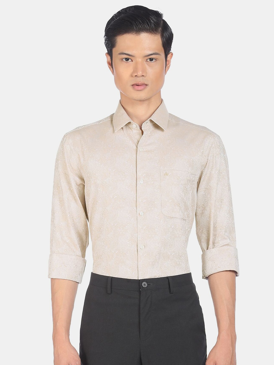 

Arrow Men Khaki Textured Manhattan Slim Fit Cotton Casual Shirt