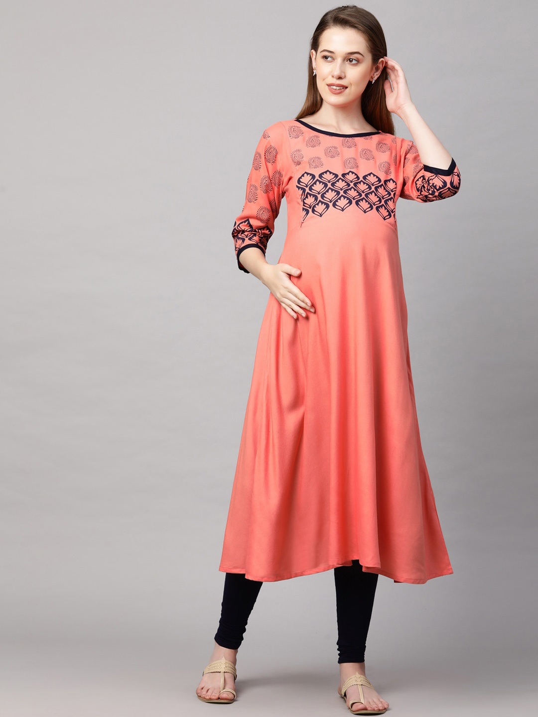 

MomToBe Women Peach-Coloured Ethnic Motifs Yoke Design Maternity Nursing Kurta