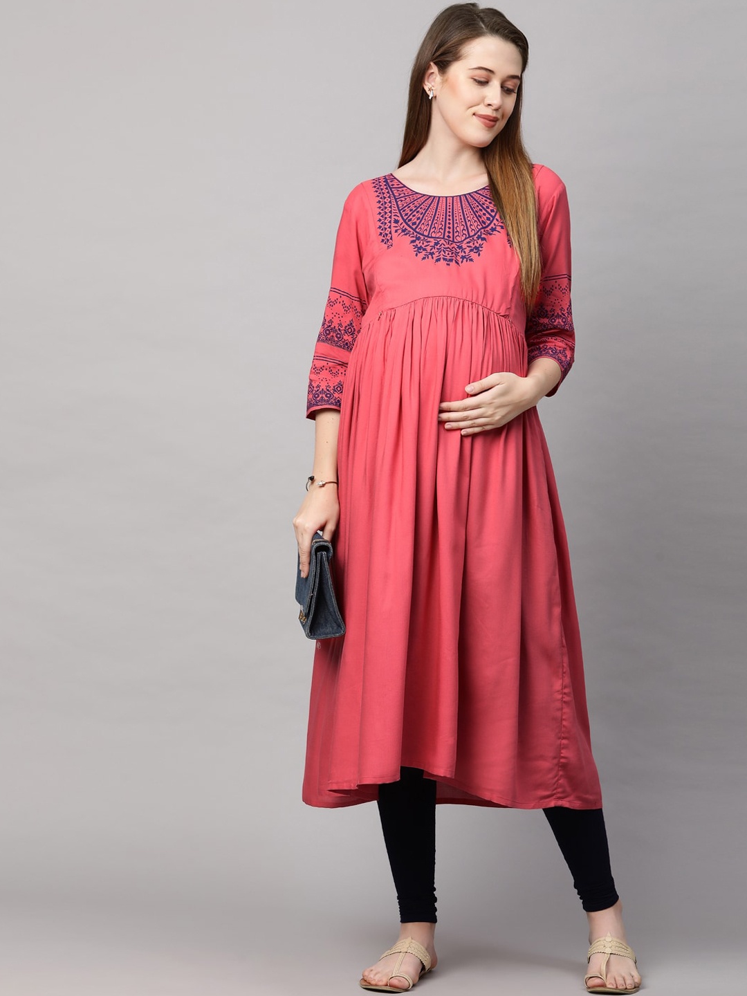 

MomToBe Woman Peach Yoke Design Maternity Nursing Kurta