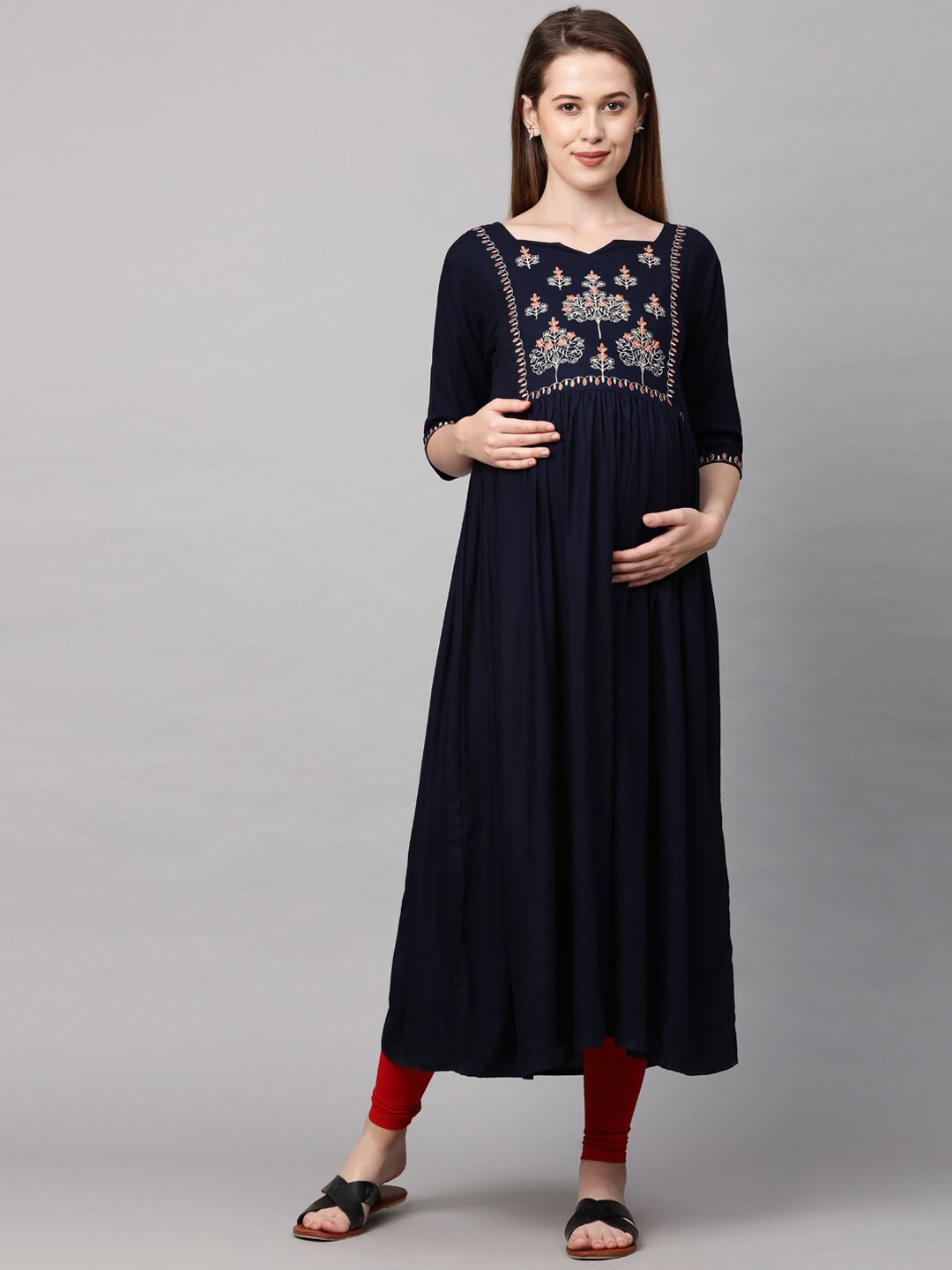 

MomToBe Woman Navy Blue Yoke Design Maternity Nursing Sustainable Kurta