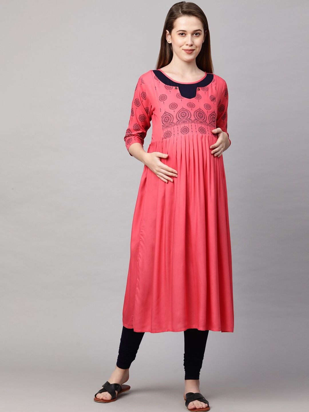 

MomToBe Women Peach Printed Maternity Nursing Anarkali Kurta