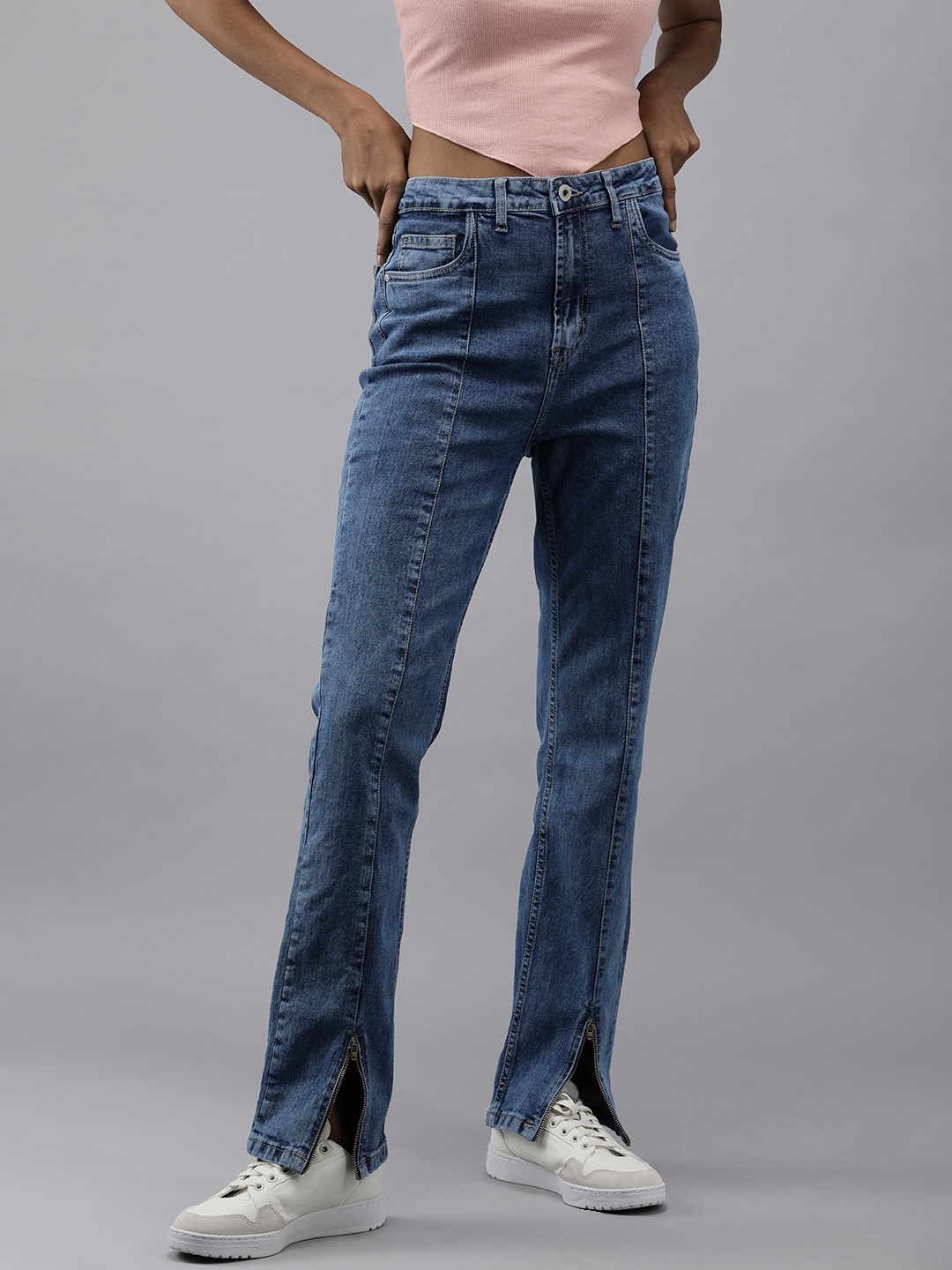 

Roadster Women Blue Straight Fit Stretchable Jeans