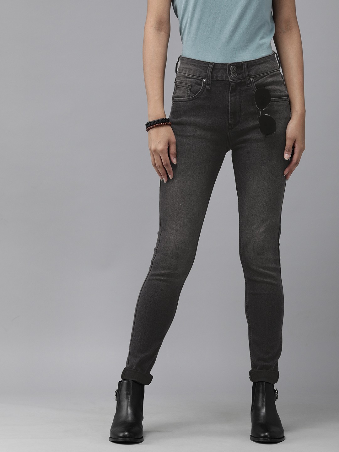

The Roadster Lifestyle Co Women Black Skinny Fit High-Rise Stretchable Jeans