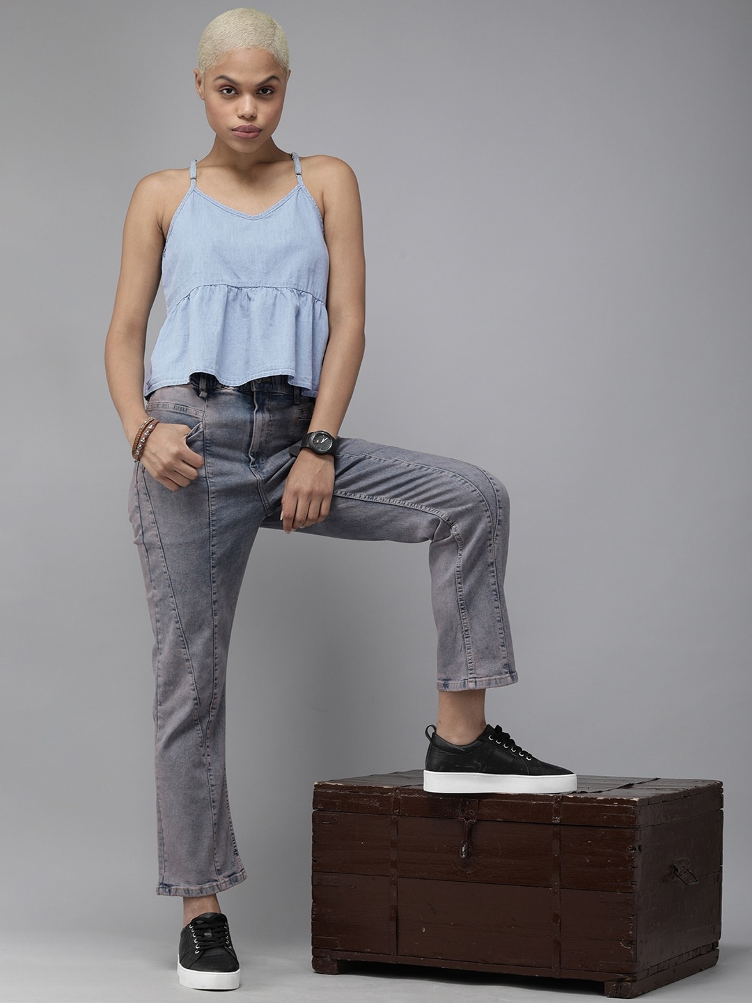 

The Roadster Lifestyle Co Light Blue Solid Sleeveless Denim Empire Crop Top