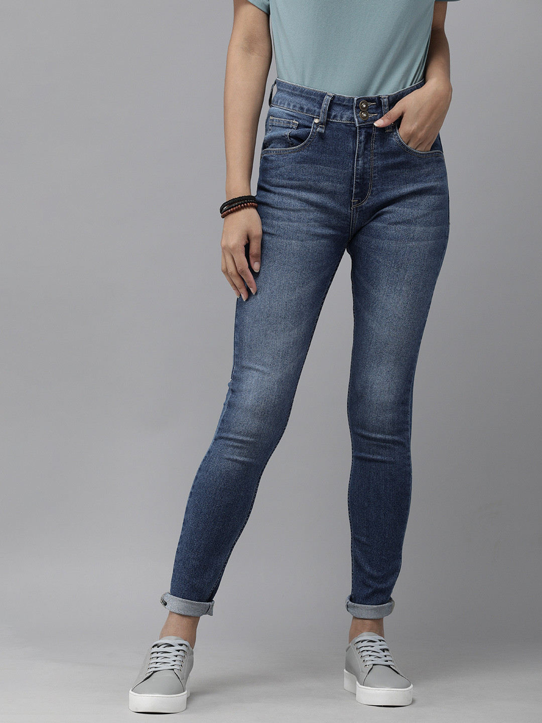 

The Roadster Lifestyle Co Women Blue Skinny Fit High-Rise Light Fade Stretchable Jeans