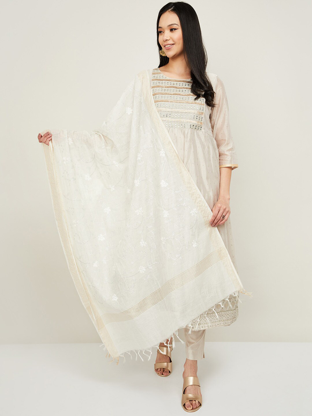 

Melange by Lifestyle White Woven Design Art Silk Dupatta
