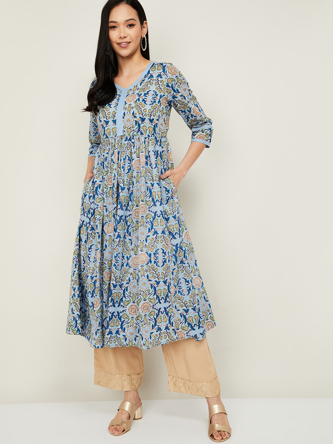 

Melange by Lifestyle Women Blue Floral Printed Anarkali Kurta