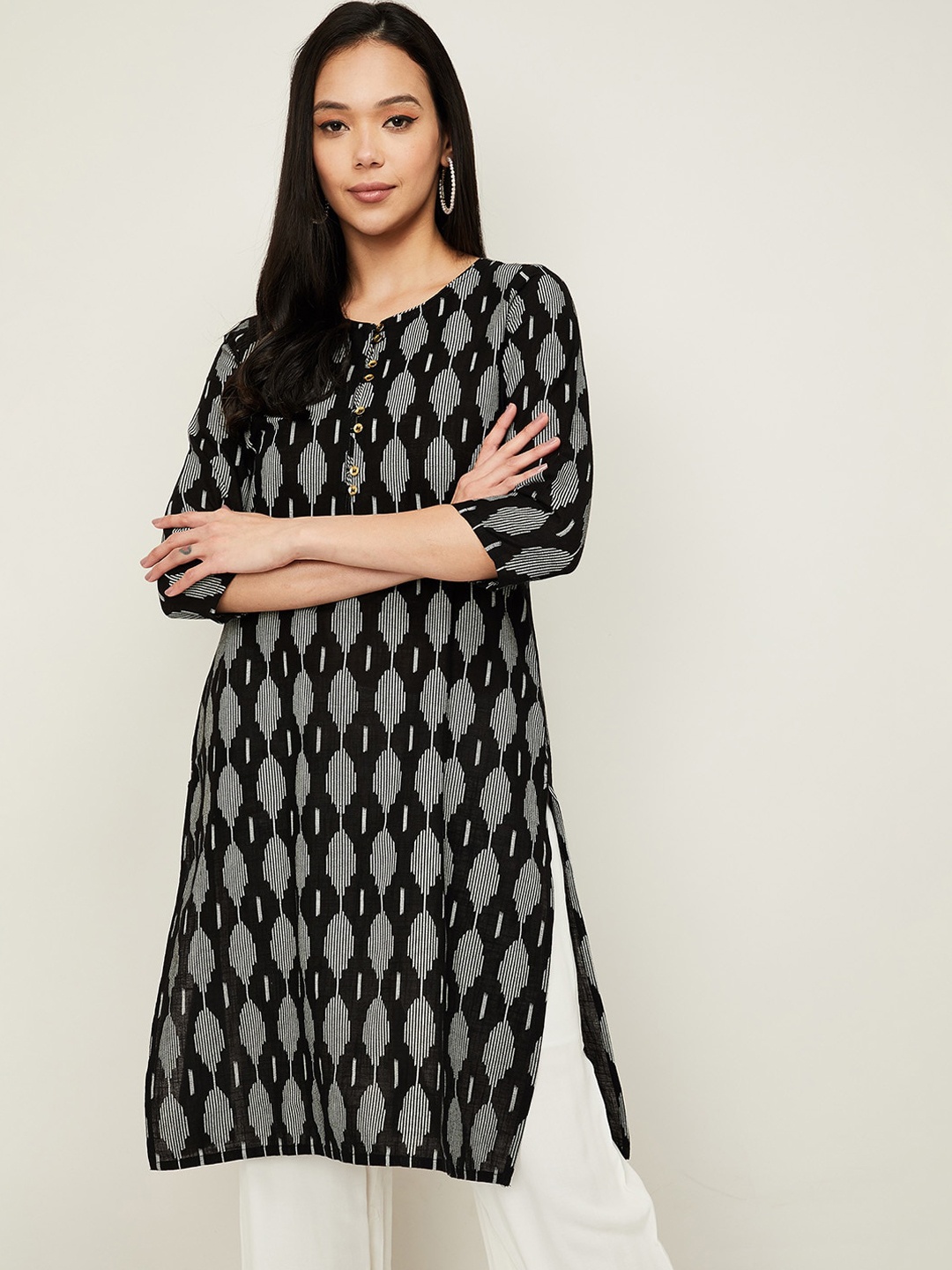 

Melange by Lifestyle Women Black Geometric Printed Cotton Kurta