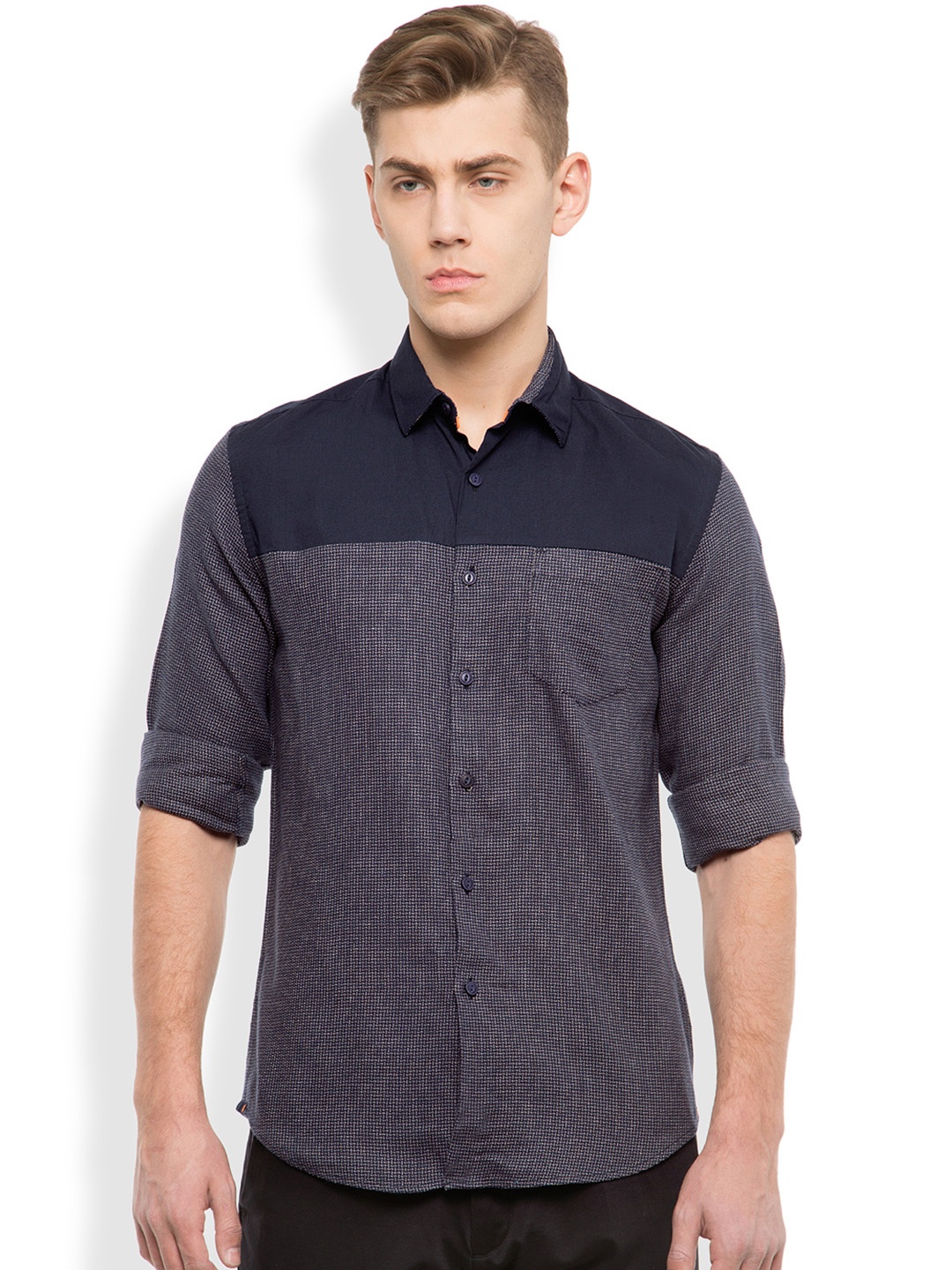 

LOCOMOTIVE Men Blue Slim Fit Self-Design Casual Shirt