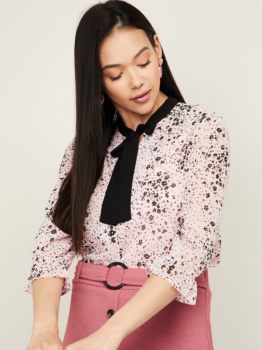 

Bossini Pink & Brown Floral Print Mandarin Collar Shirt Style Top