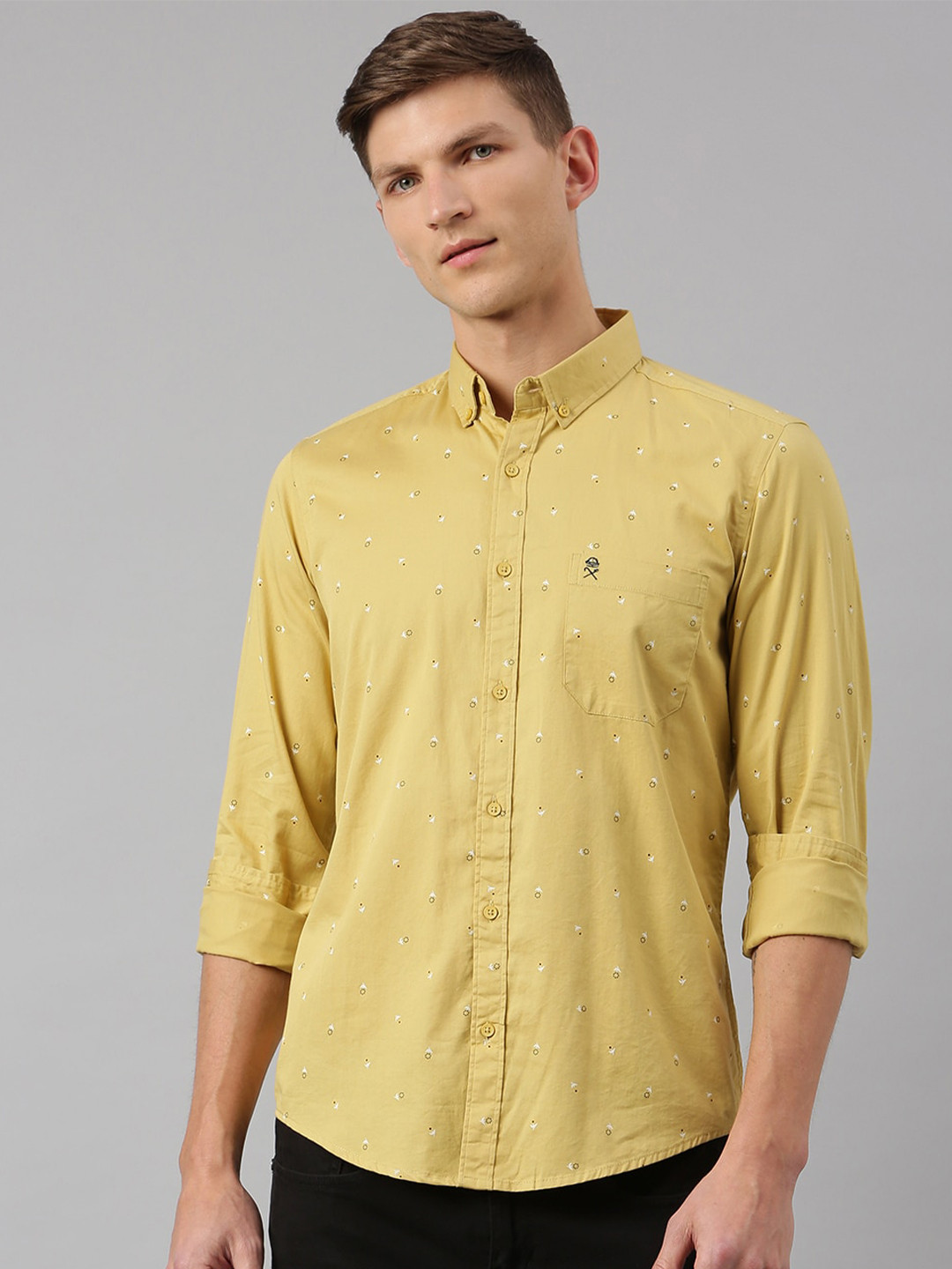 

Thomas Scott Men Beige Relaxed Slim Fit Floral Printed Casual Shirt
