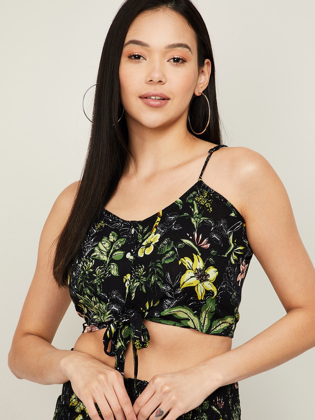

Ginger by Lifestyle Black Floral Print Crop Top