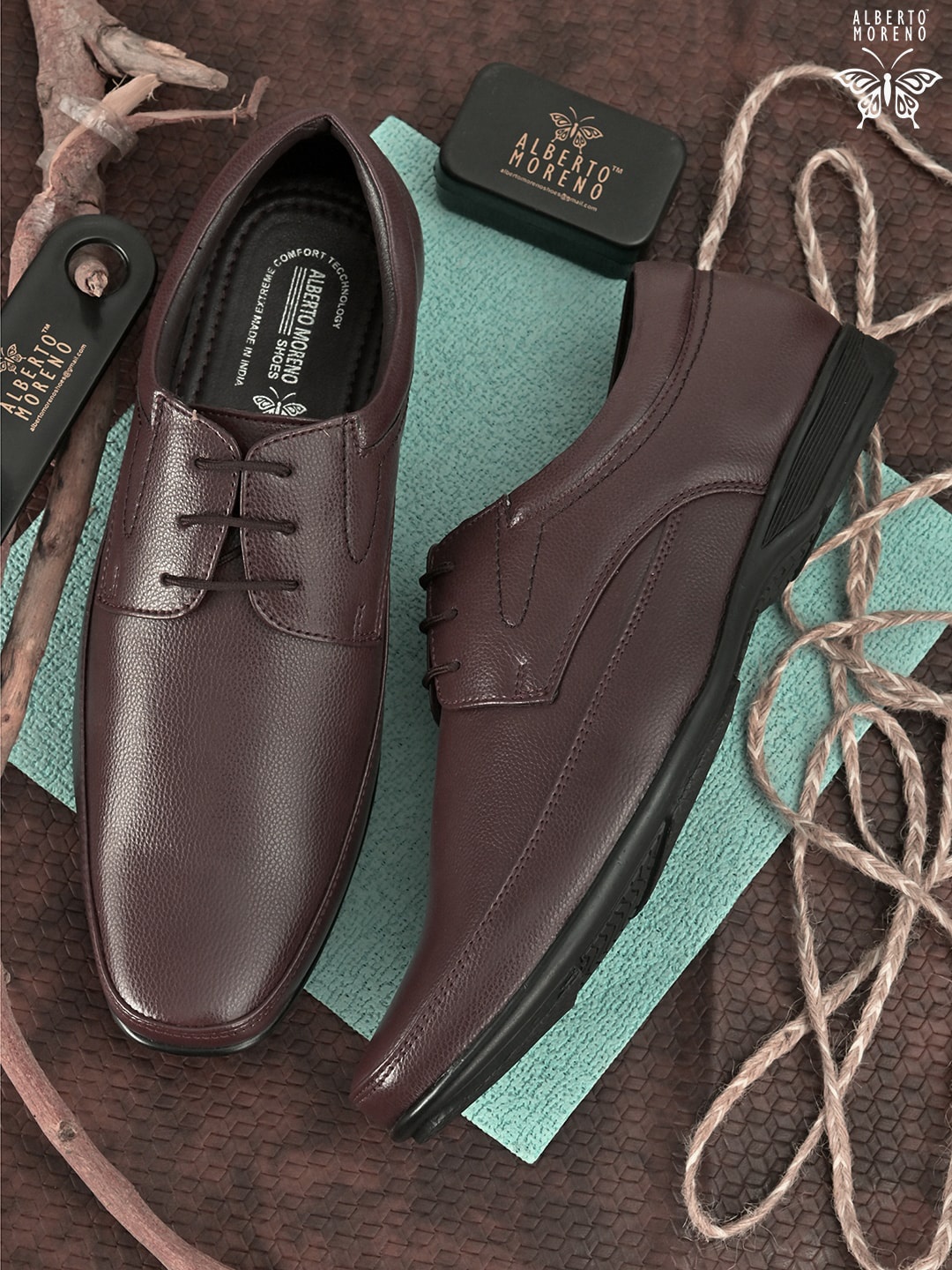 

ALBERTO MORENO Men Brown Solid Formal Derbys