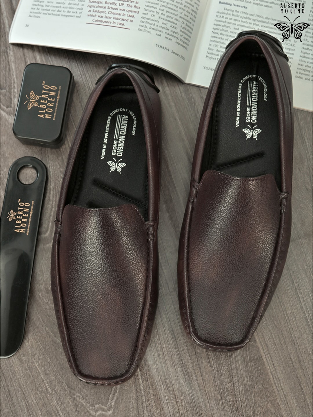 

ALBERTO MORENO Men Brown Textured Driving Shoes