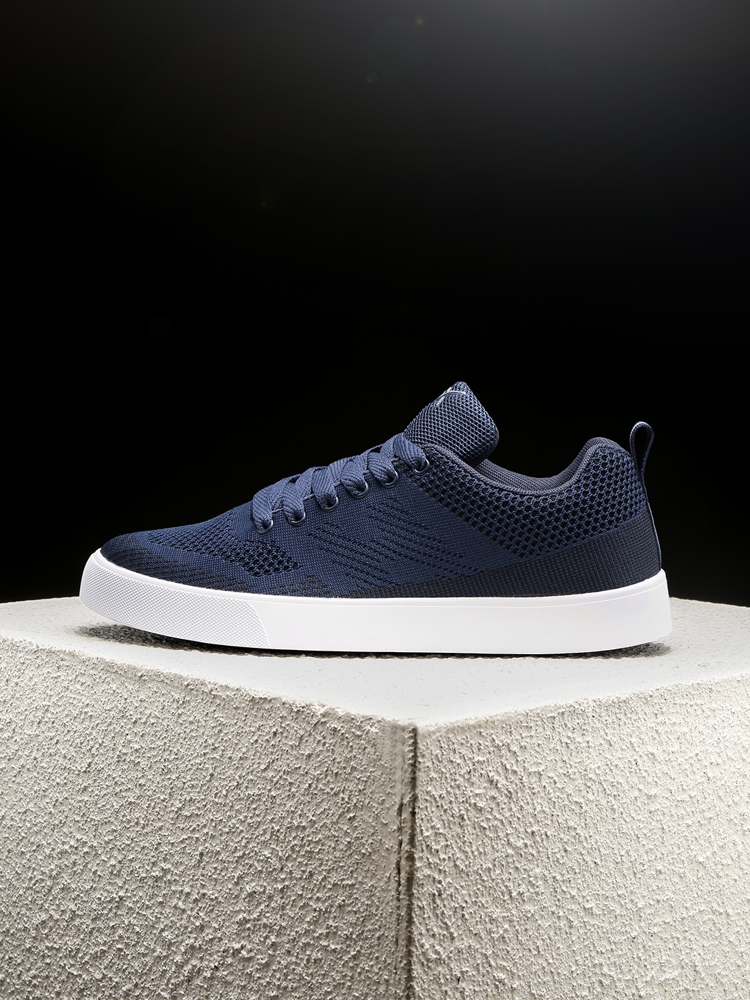 

HRX by Hrithik Roshan Men Navy Blue Fly Sneakers