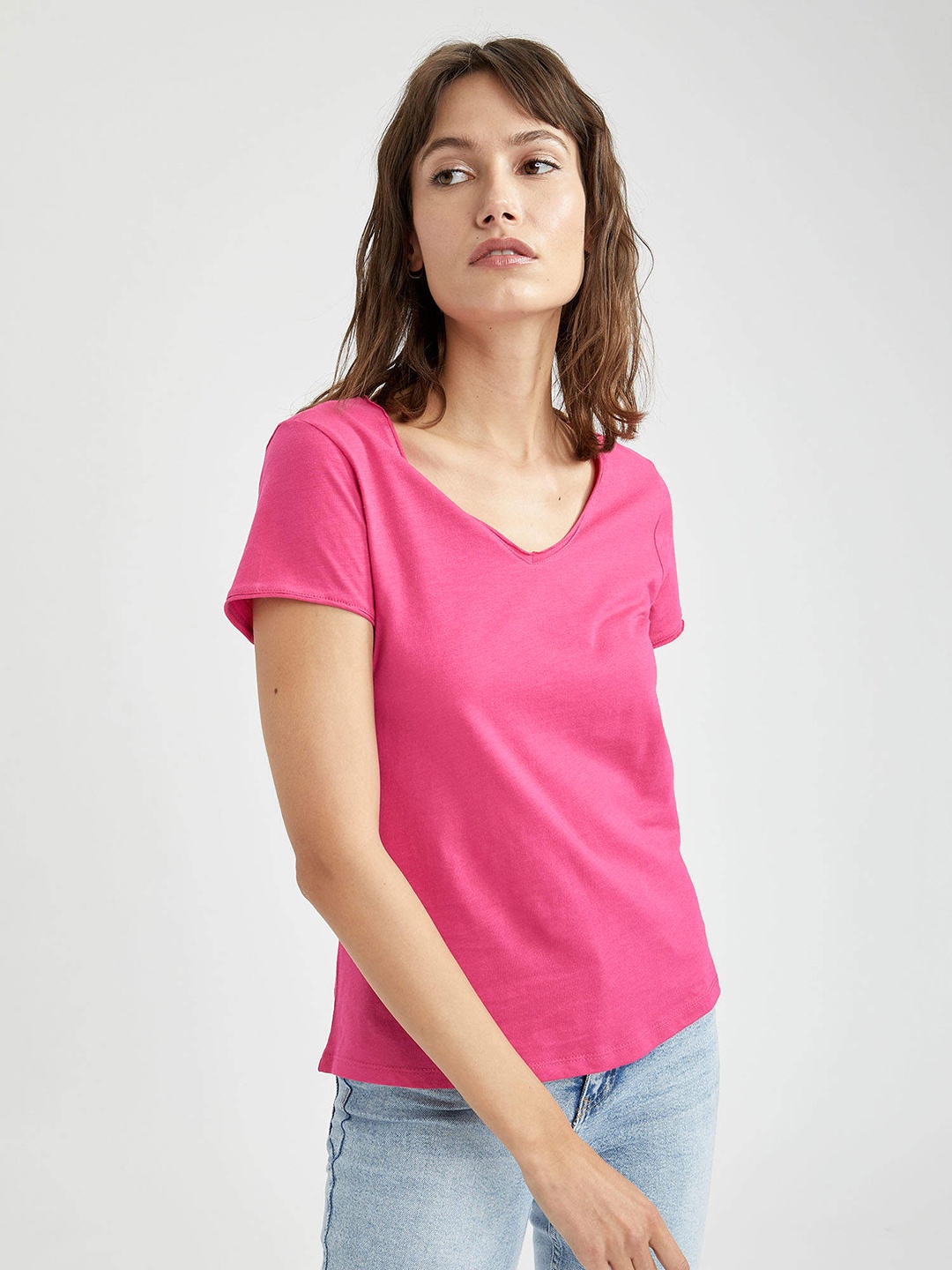 

DeFacto Women Pink Solid Cotton V-Neck T-shirt