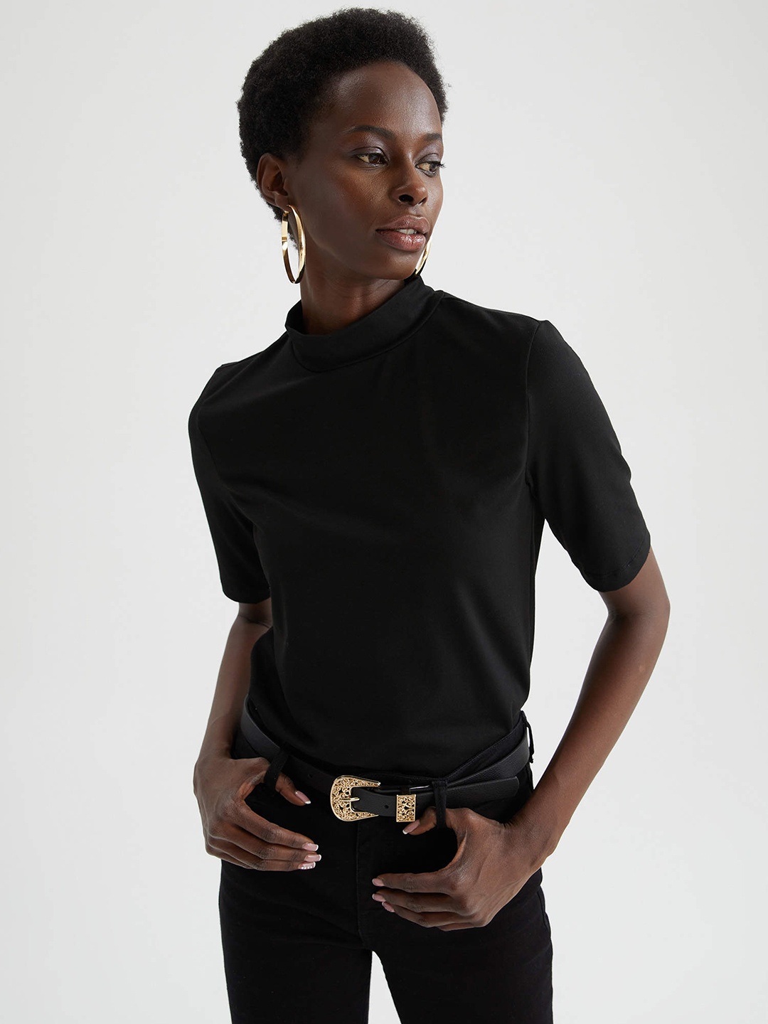 

DeFacto Women Black Solid Mandarin Collar Slim Fit T-shirt