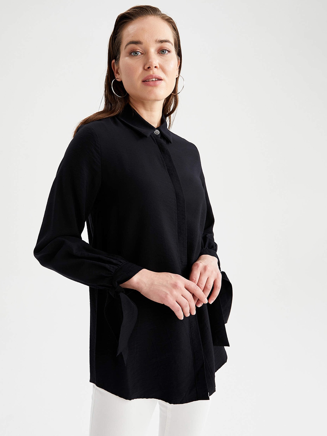 

DeFacto Women Black Solid Casual Shirt
