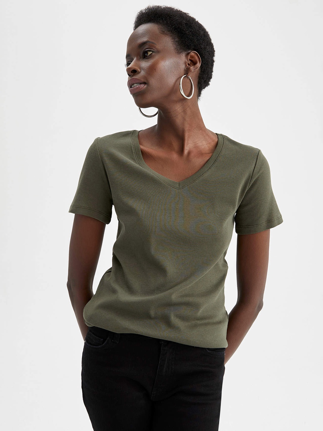 

DeFacto Women Olive Green Solid Cotton V-Neck Slim Fit T-shirt
