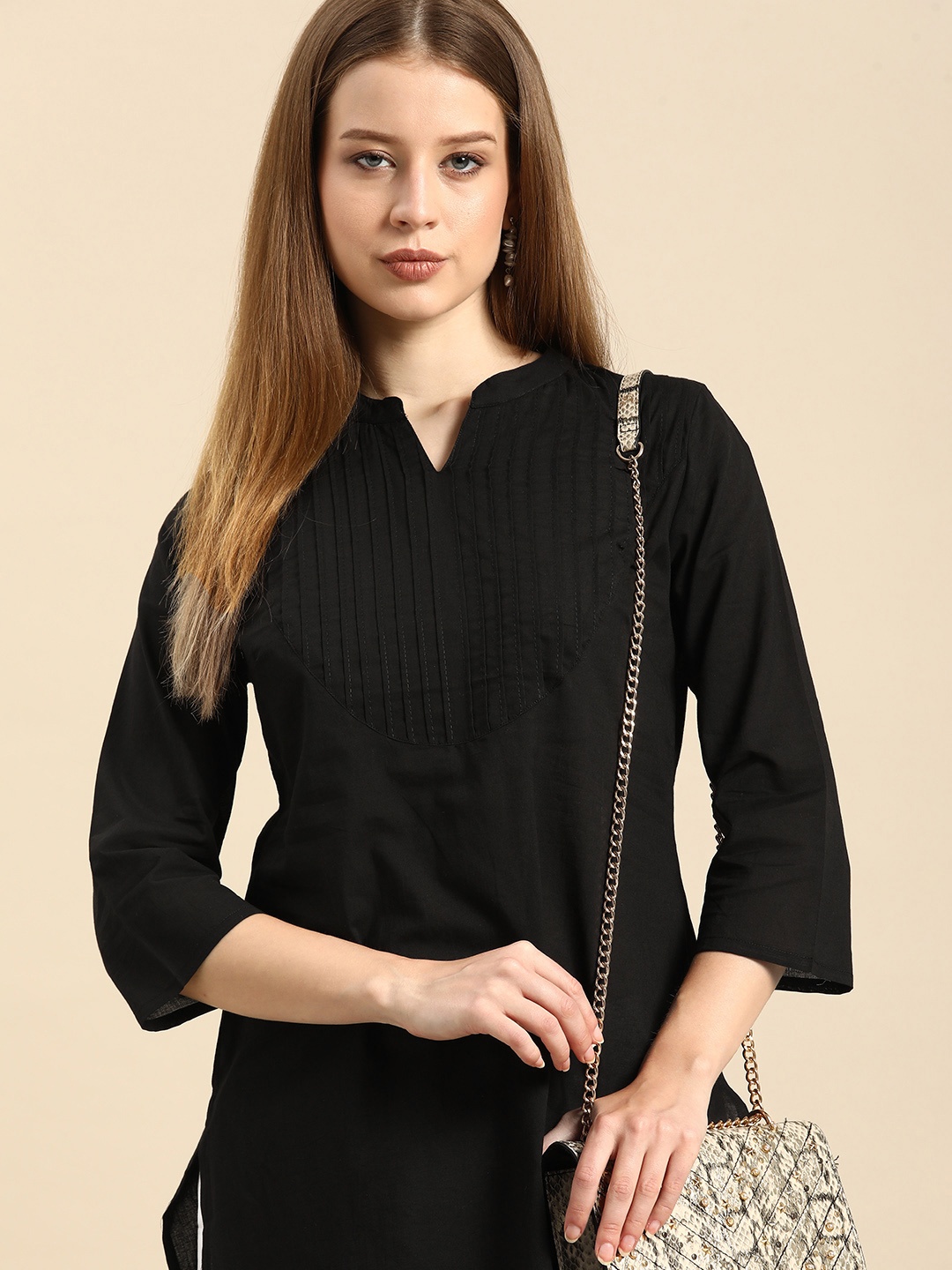 

Anouk Women Black Self Design Straight Kurta