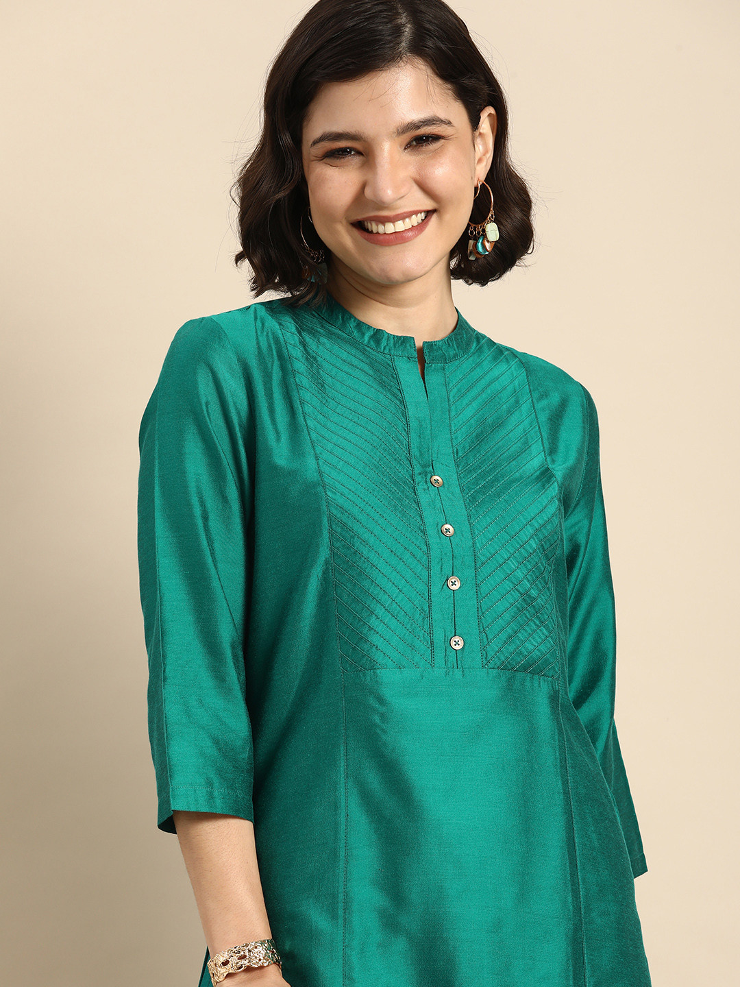 

Anouk Women Green Solid Kurta