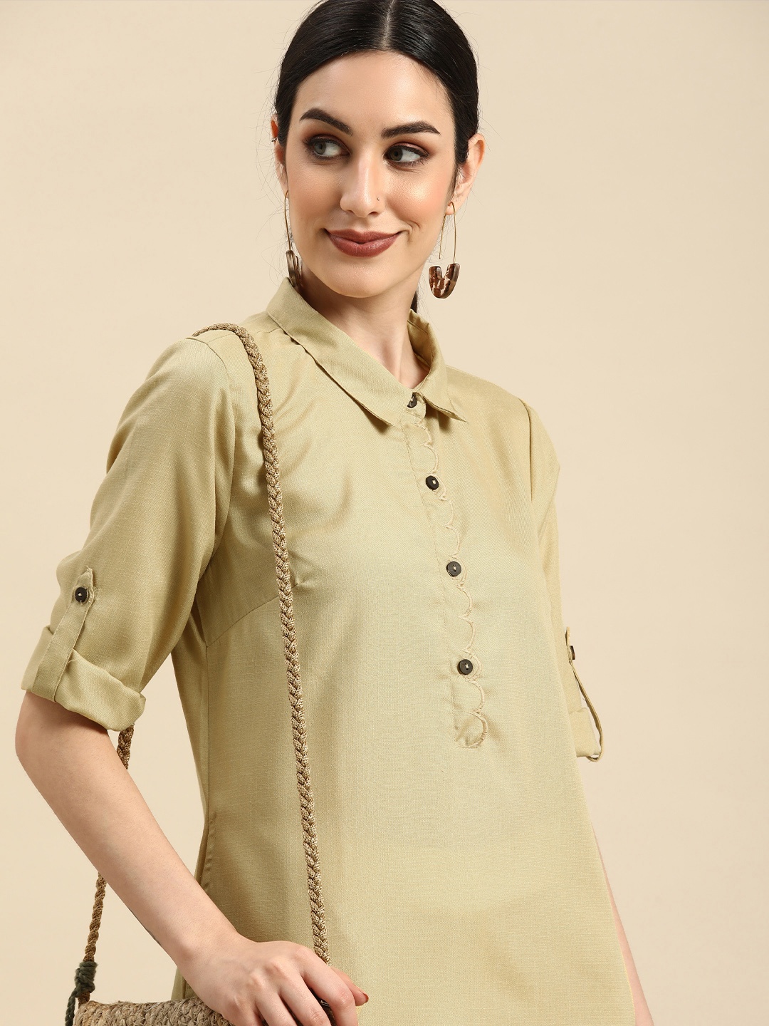 

Anouk Women Beige Solid Straight Kurta